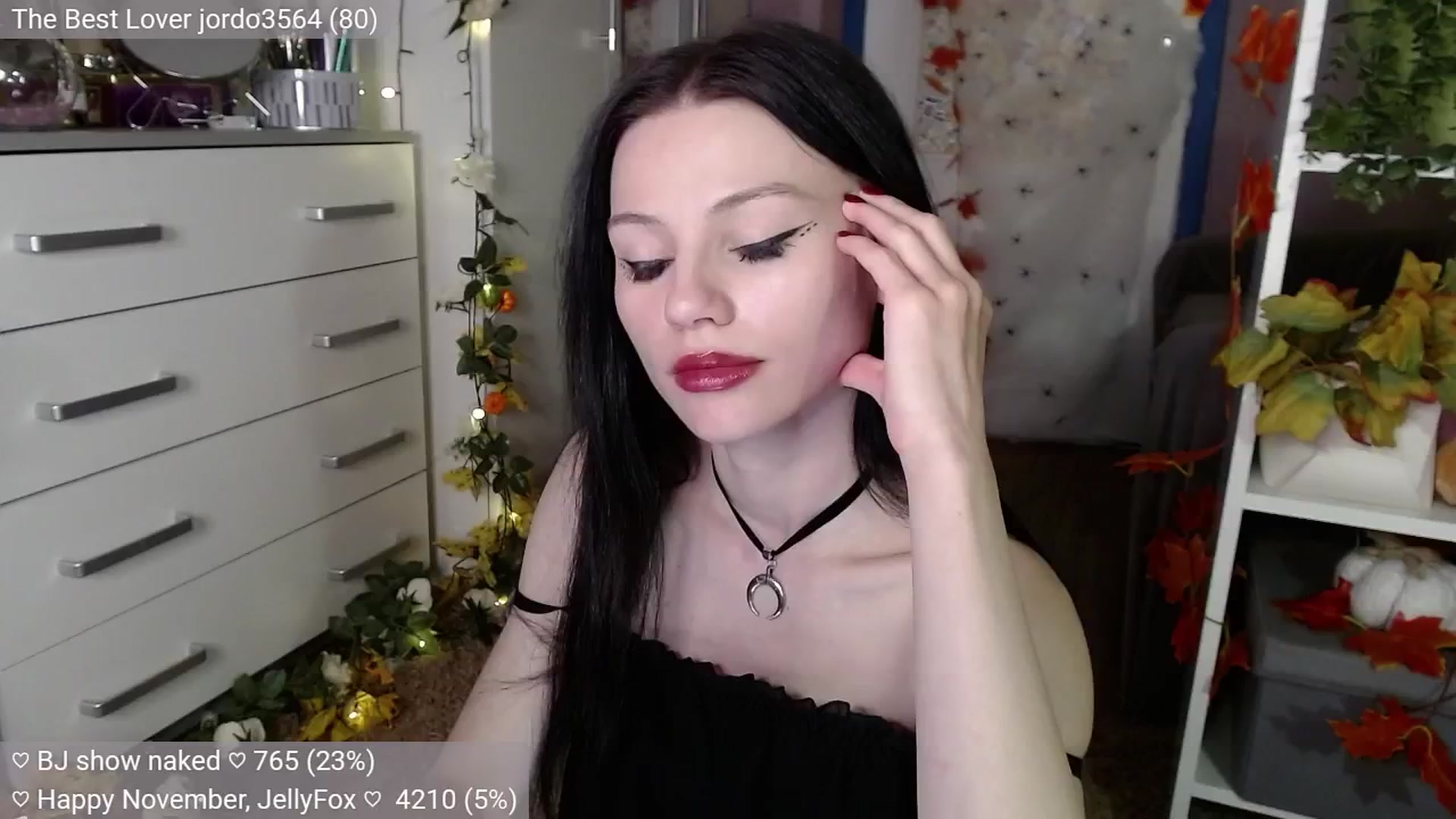 Gallery image thumbnail from JellyFox's myfreecams stream on, 11/08/2024, 07:35 image 1 of 20