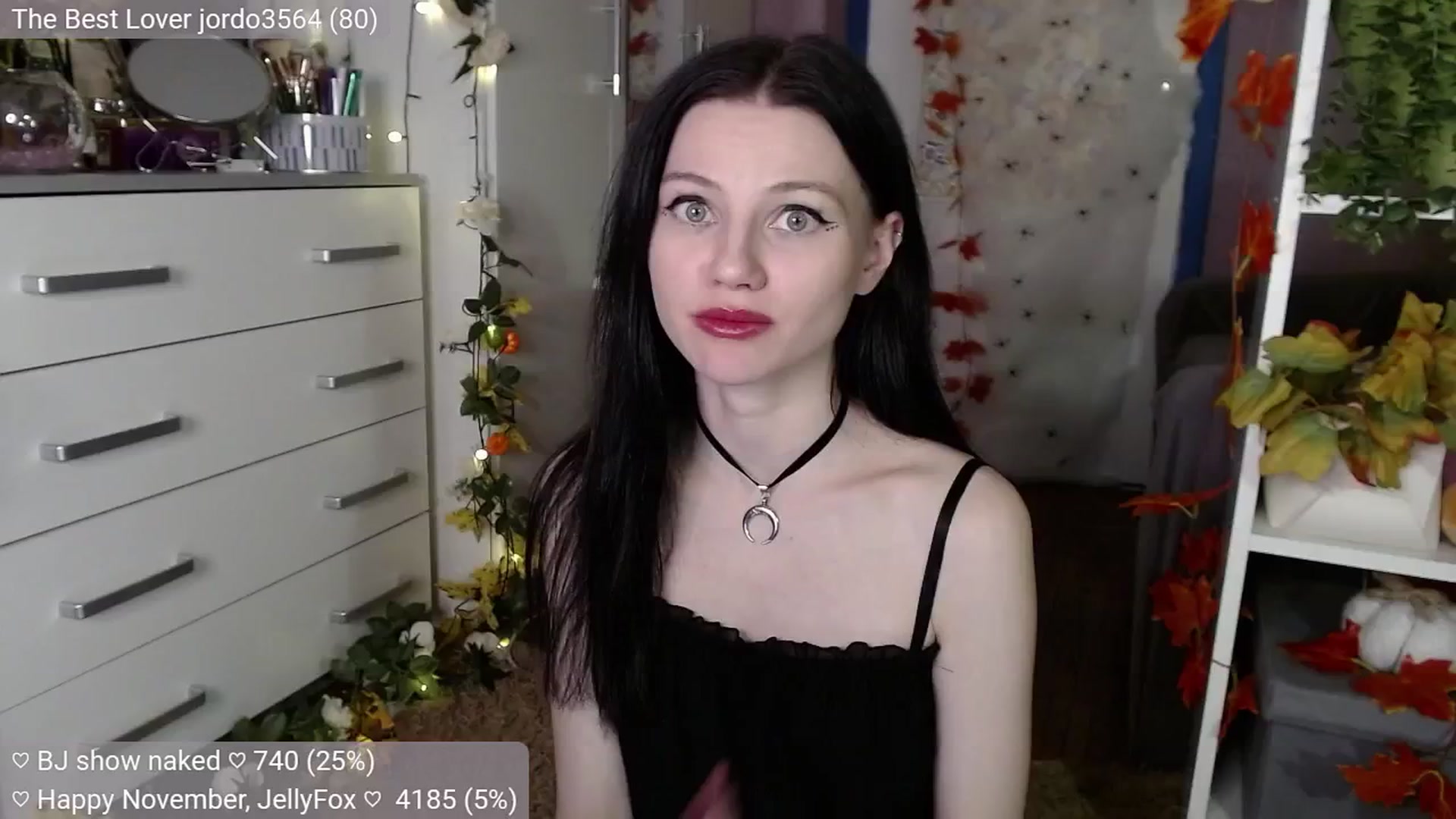 Gallery image thumbnail from JellyFox's myfreecams stream on, 11/08/2024, 07:35 image 19 of 20