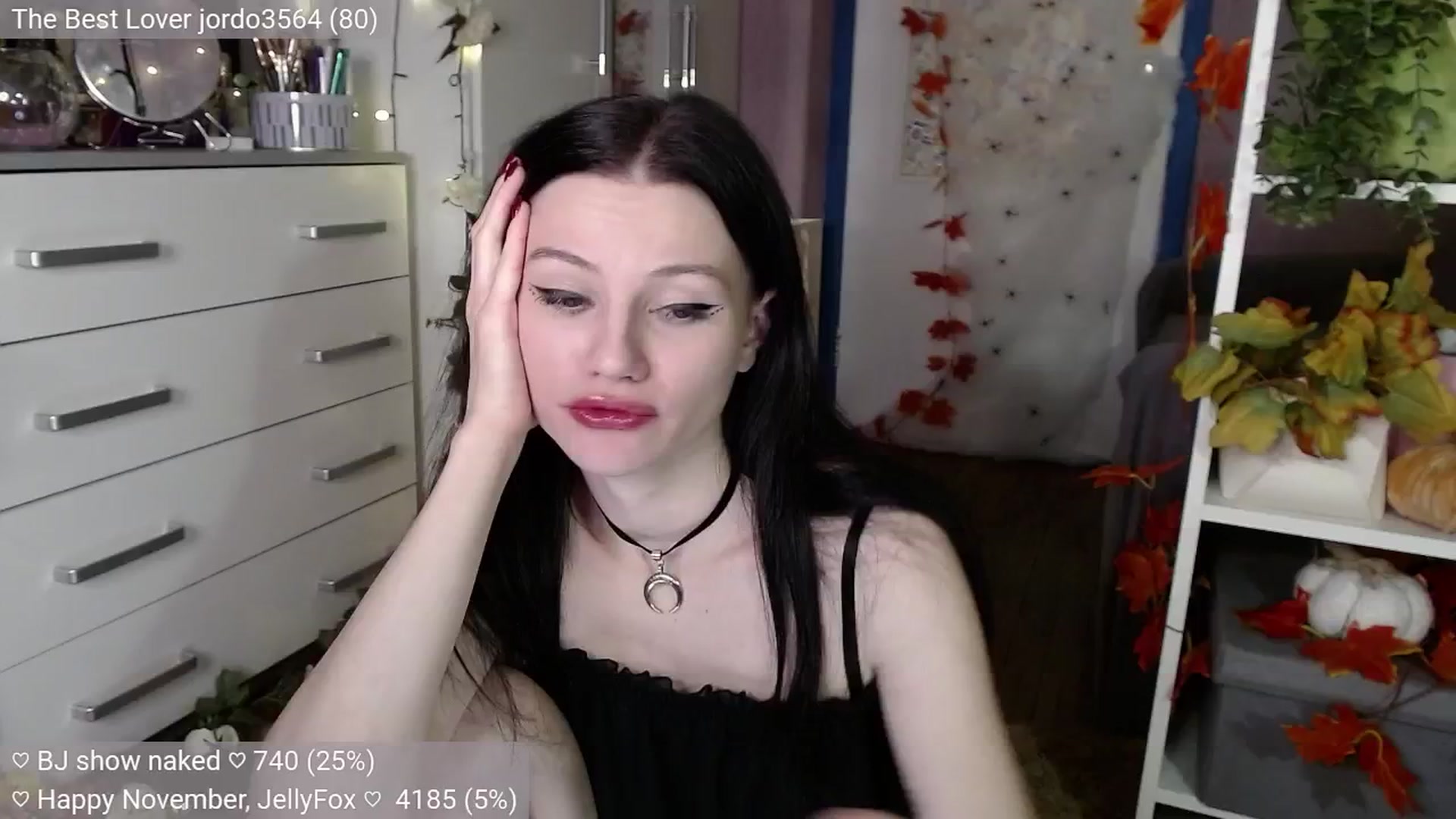 Gallery image thumbnail from JellyFox's myfreecams stream on, 11/08/2024, 08:00 image 18 of 20