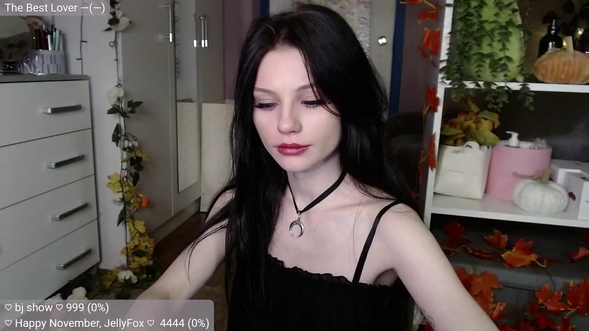Gallery image thumbnail from JellyFox's myfreecams stream on, 11/19/2024, 03:24 image 12 of 20