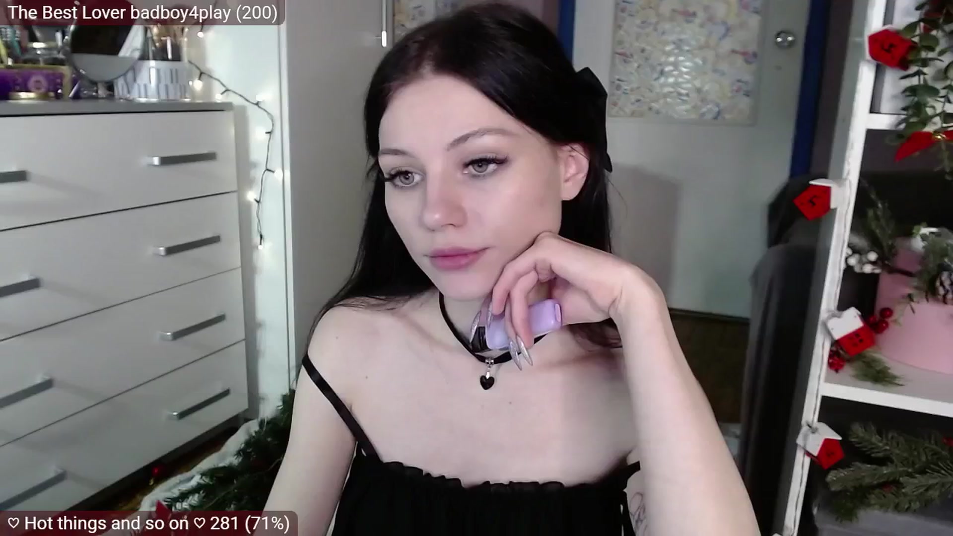 Gallery image thumbnail from JellyFox's myfreecams stream on, 01/10/2025, 08:59 image 11 of 20