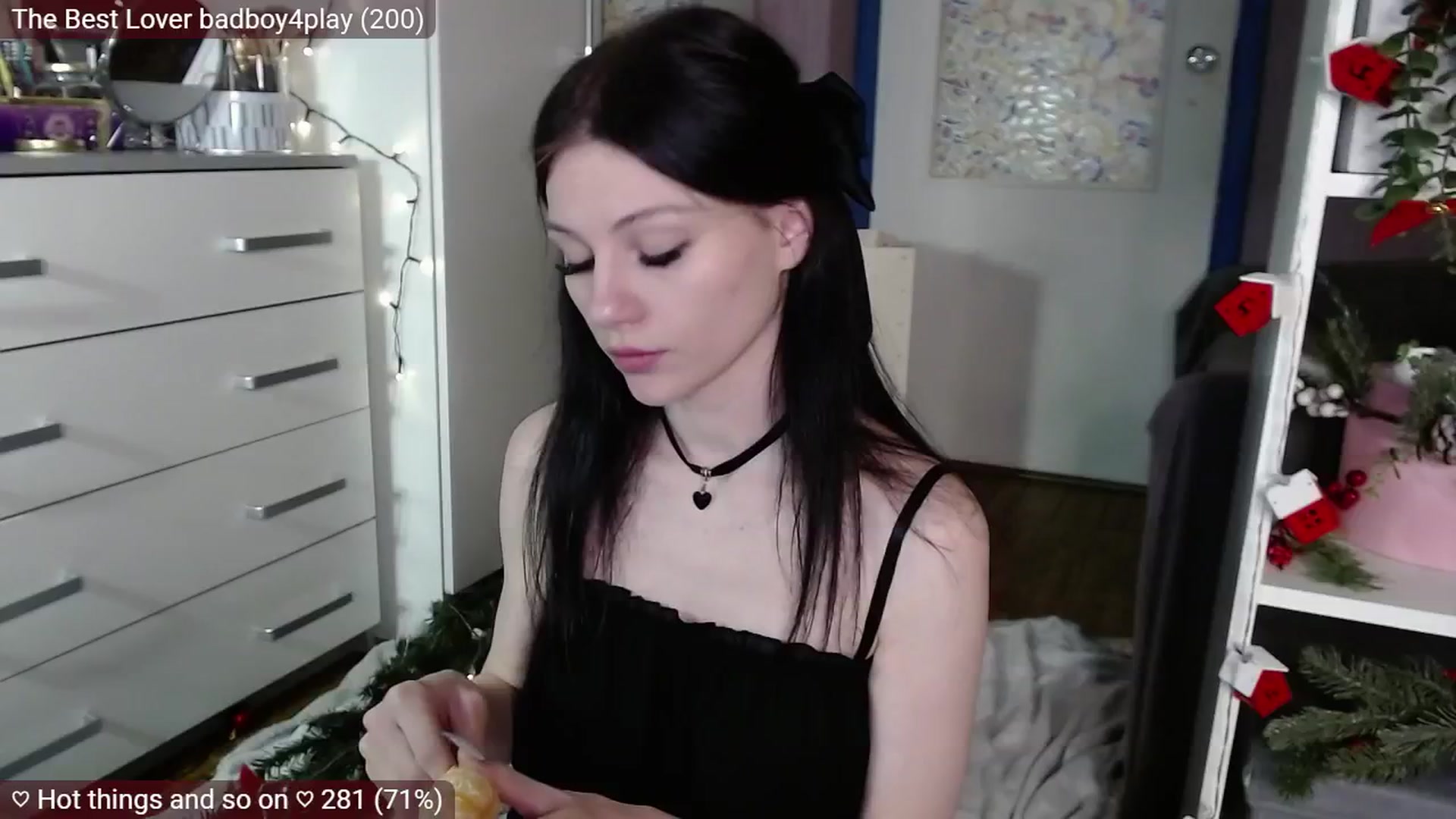 Gallery image thumbnail from JellyFox's myfreecams stream on, 01/10/2025, 08:59 image 7 of 20