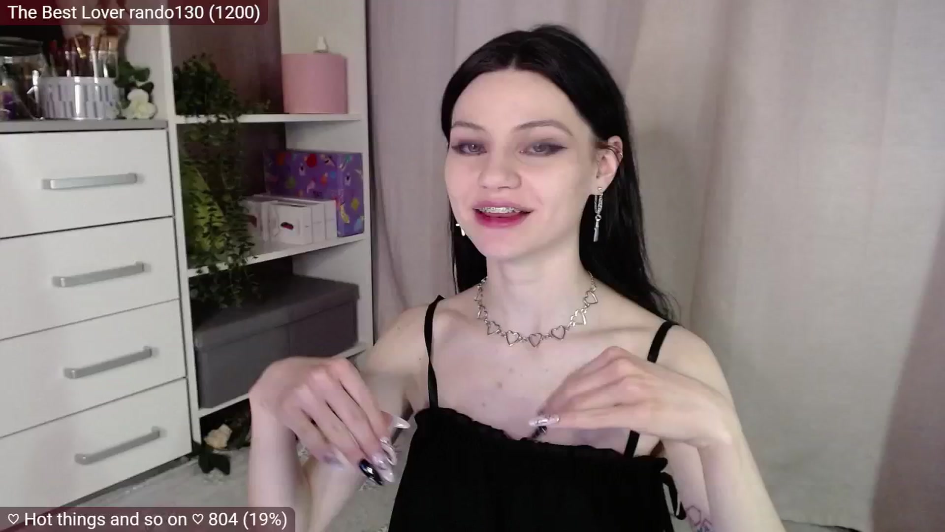 Gallery image thumbnail from JellyFox's myfreecams stream on, 02/04/2025, 06:37 image 16 of 20