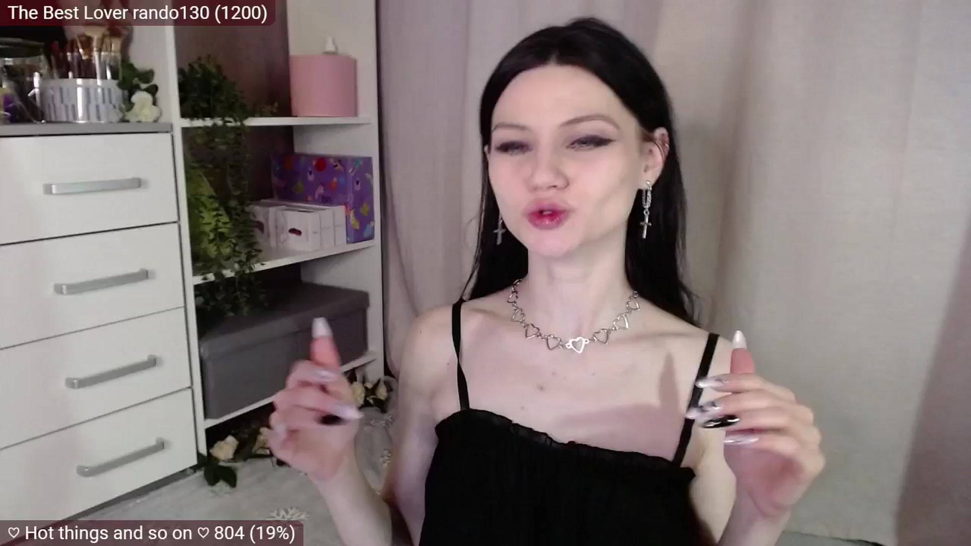 Gallery image thumbnail from JellyFox's myfreecams stream on, 02/04/2025, 06:37 image 17 of 20