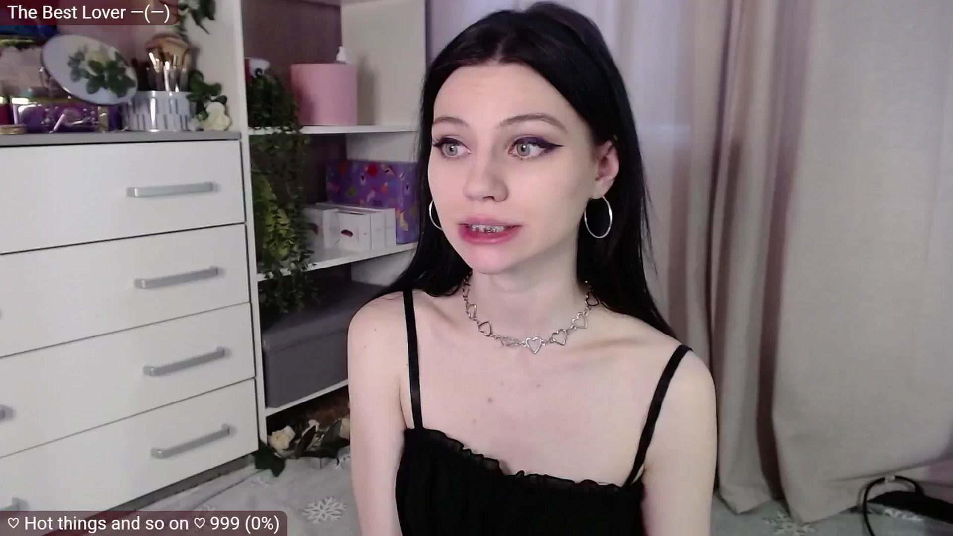 Gallery image thumbnail from JellyFox's myfreecams stream on, 02/05/2025, 08:08 image 7 of 20