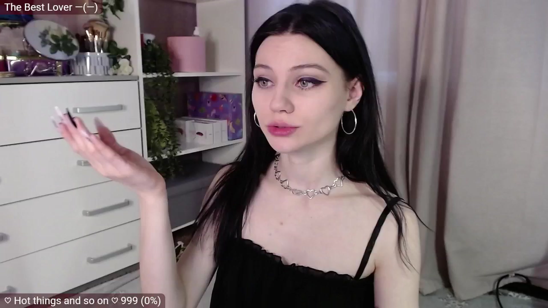 Gallery image thumbnail from JellyFox's myfreecams stream on, 02/05/2025, 08:08 image 4 of 20