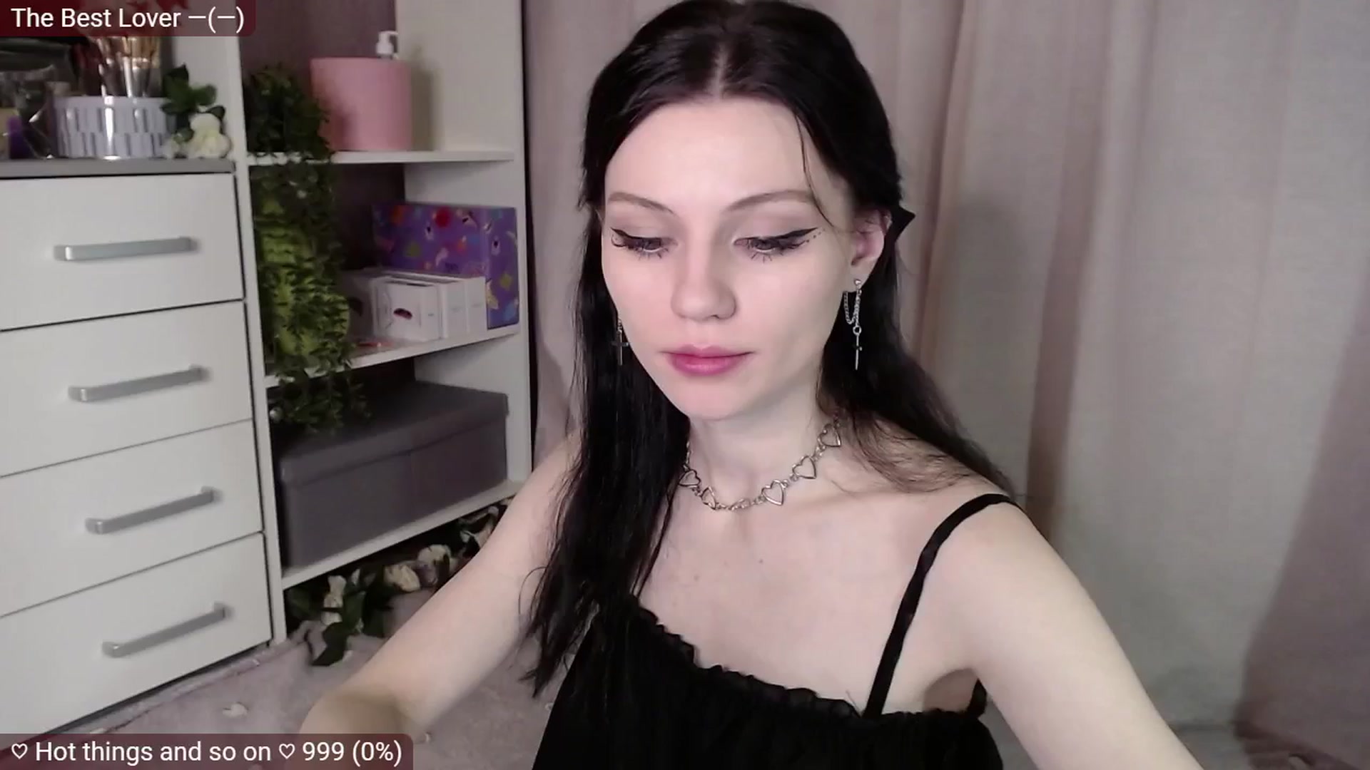 Gallery image thumbnail from JellyFox's myfreecams stream on, 02/10/2025, 04:53 image 10 of 20