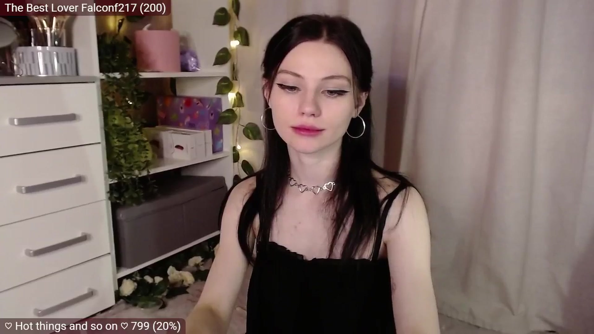 Gallery image thumbnail from JellyFox's myfreecams stream on, 02/19/2025, 06:38 image 6 of 20
