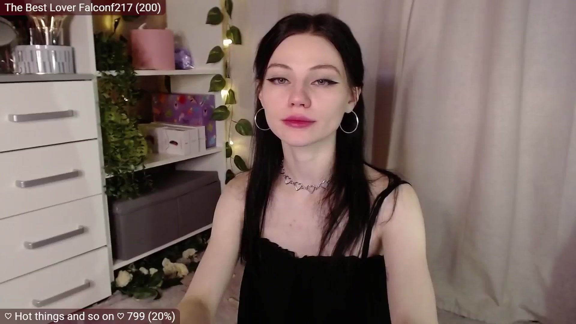 Gallery image thumbnail from JellyFox's myfreecams stream on, 02/19/2025, 06:38 image 8 of 20
