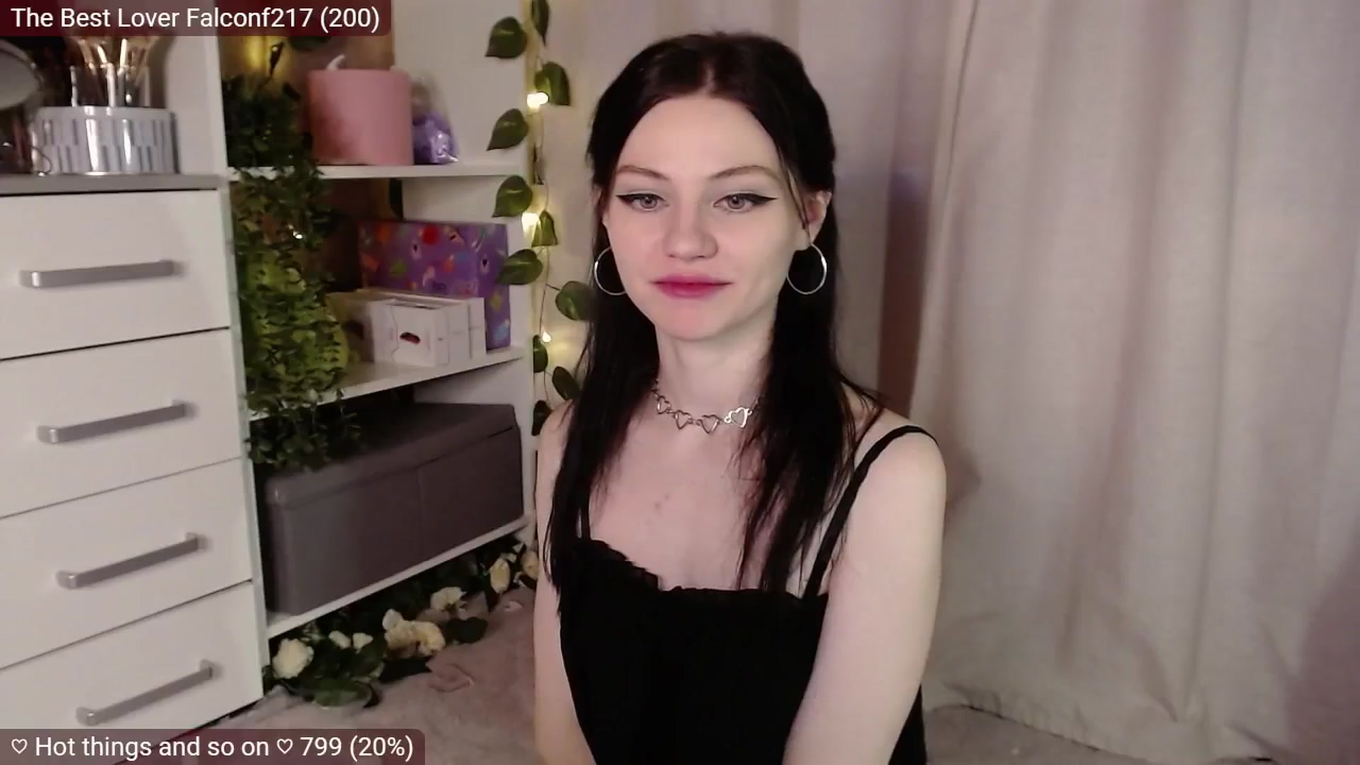 Gallery image thumbnail from JellyFox's myfreecams stream on, 02/19/2025, 06:38 image 5 of 20