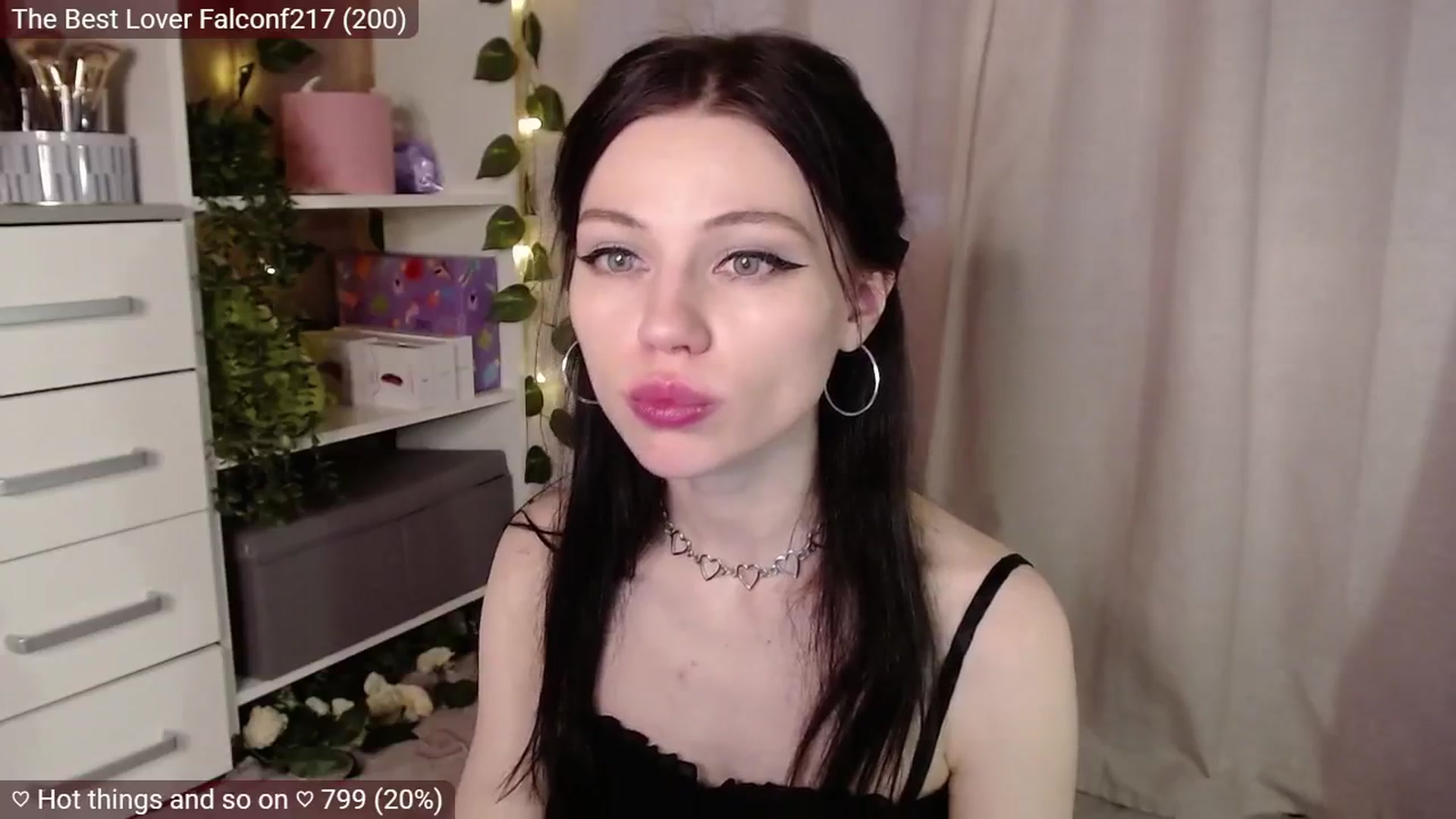Gallery image thumbnail from JellyFox's myfreecams stream on, 02/19/2025, 06:38 image 20 of 20