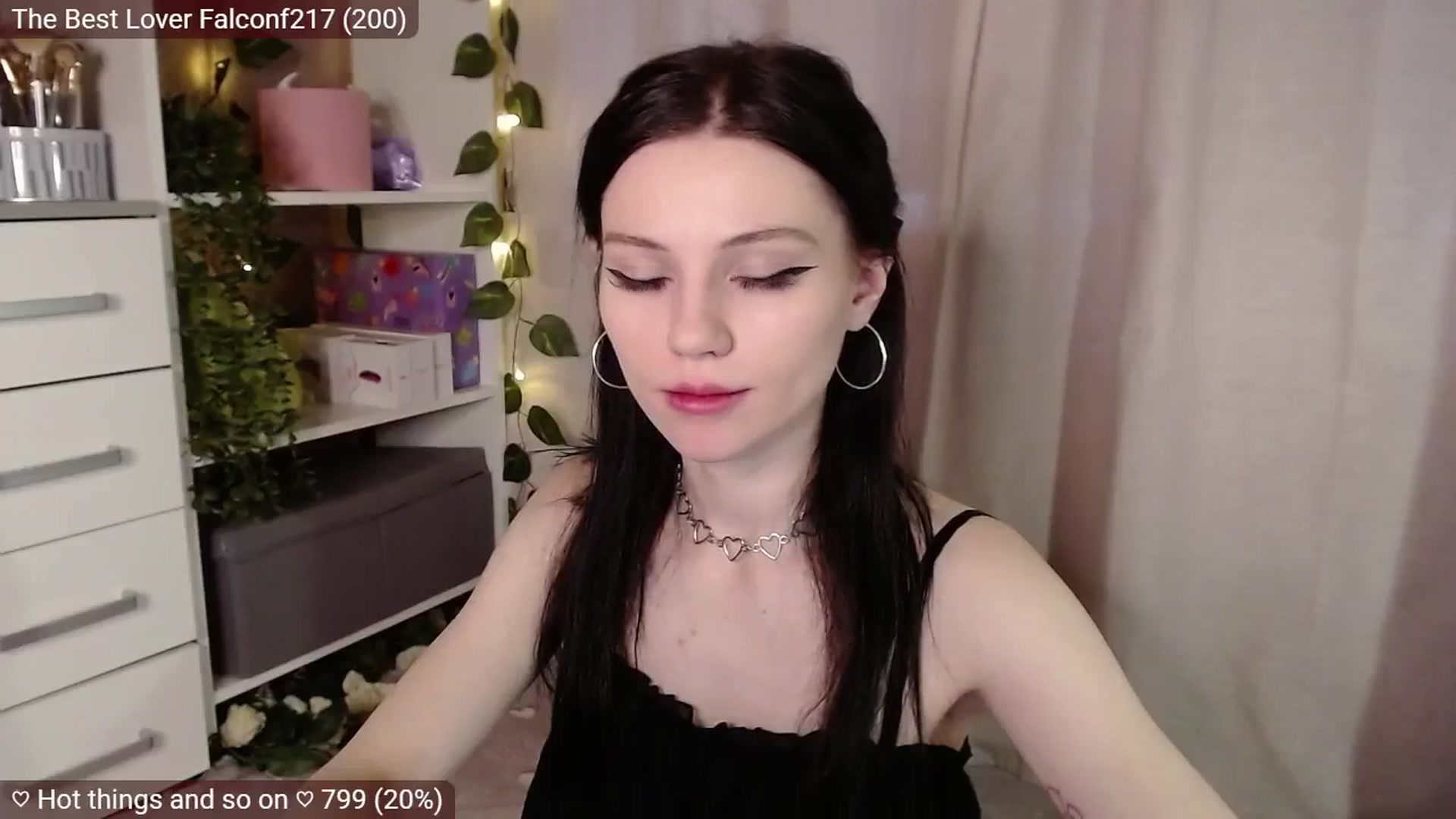 Gallery image thumbnail from JellyFox's myfreecams stream on, 02/19/2025, 07:23 image 15 of 20