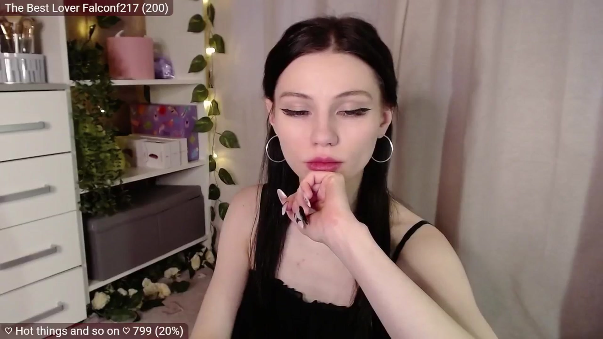 Gallery image thumbnail from JellyFox's myfreecams stream on, 02/19/2025, 07:23 image 8 of 20