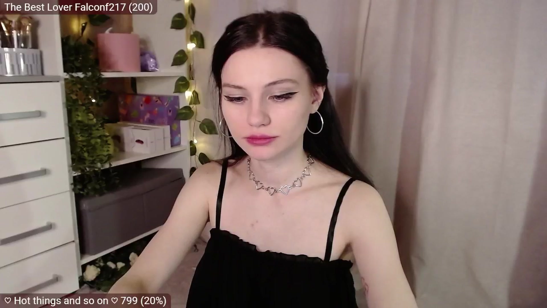 Gallery image thumbnail from JellyFox's myfreecams stream on, 02/19/2025, 07:23 image 5 of 20