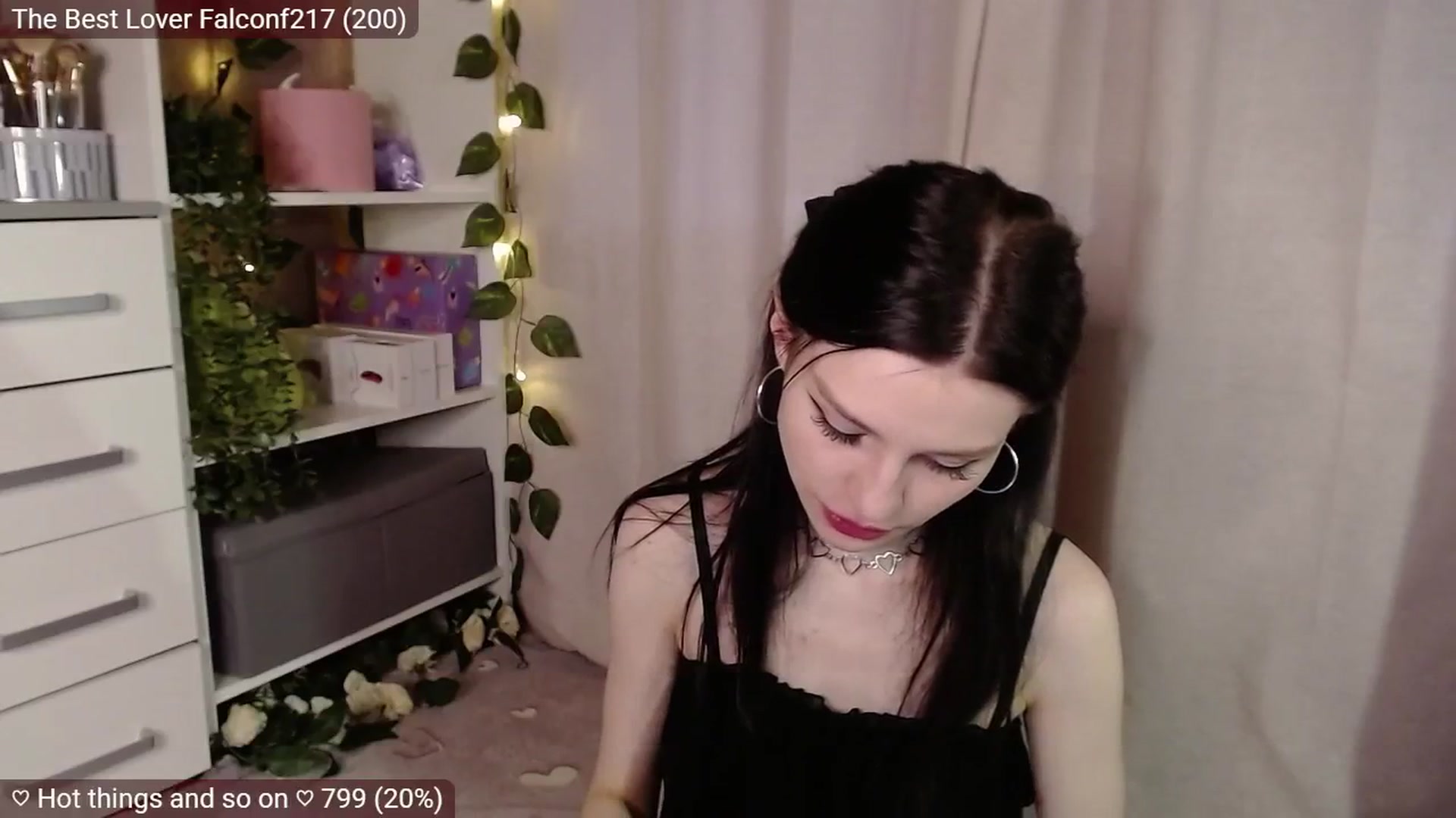 Gallery image thumbnail from JellyFox's myfreecams stream on, 02/19/2025, 07:23 image 6 of 20