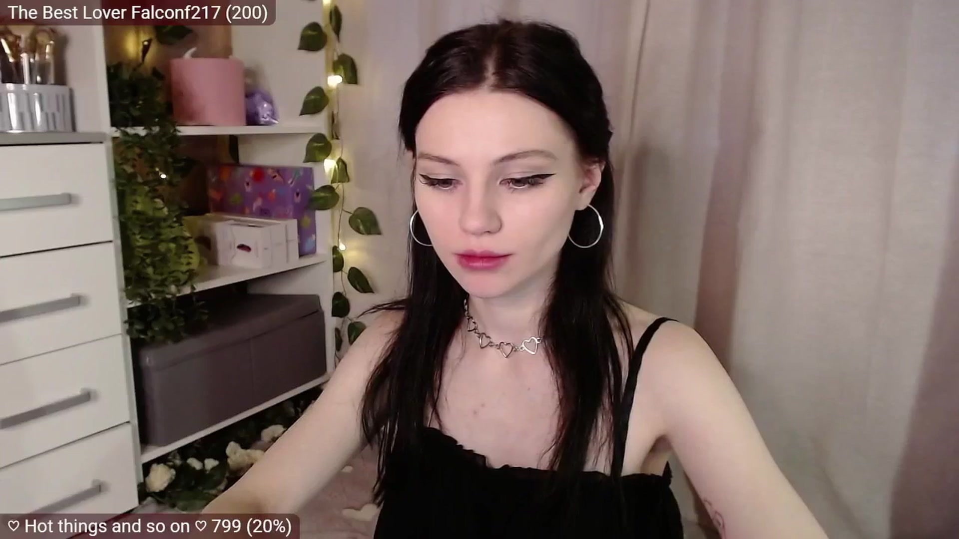 Gallery image thumbnail from JellyFox's myfreecams stream on, 02/19/2025, 07:23 image 14 of 20