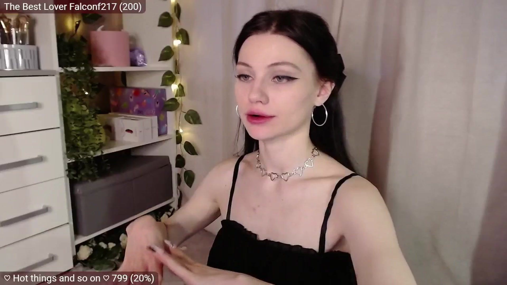 Gallery image thumbnail from JellyFox's myfreecams stream on, 02/19/2025, 07:23 image 12 of 20
