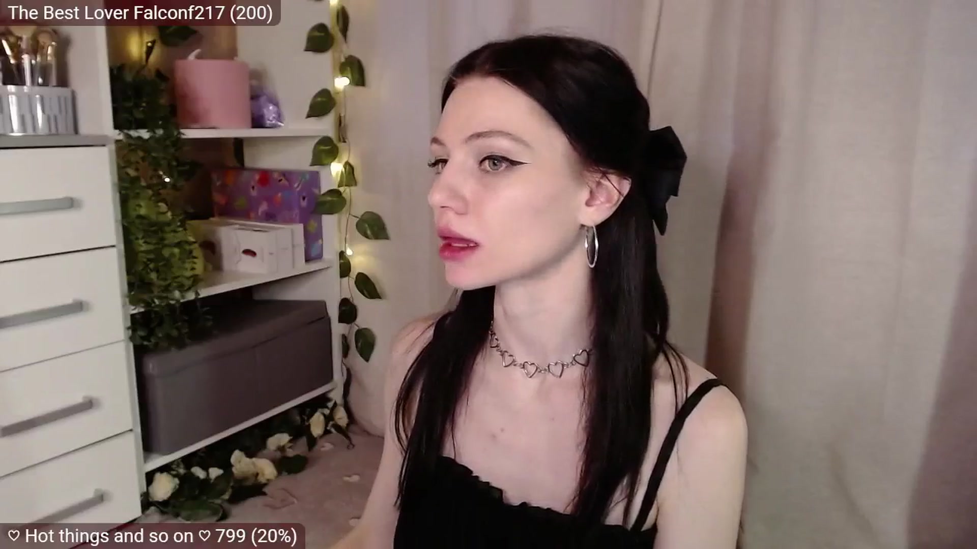 Gallery image thumbnail from JellyFox's myfreecams stream on, 02/19/2025, 07:23 image 16 of 20