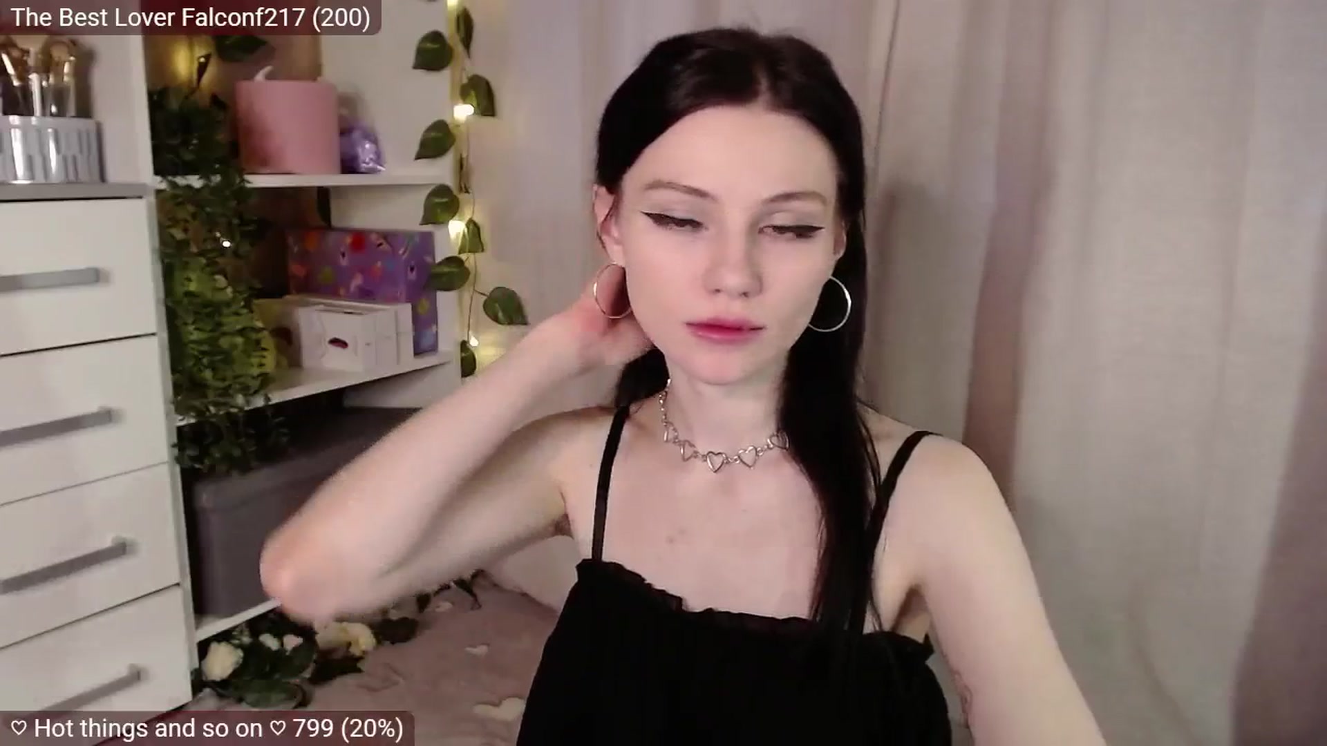Gallery image thumbnail from JellyFox's myfreecams stream on, 02/19/2025, 07:23 image 13 of 20