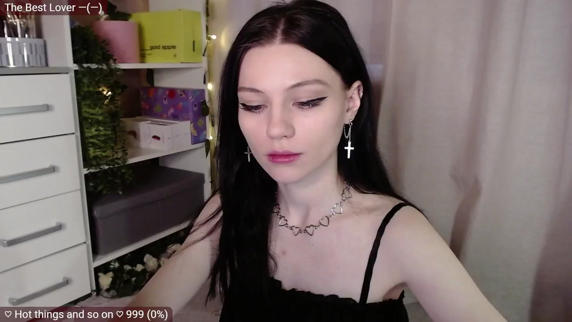 Gallery image thumbnail from JellyFox's myfreecams stream on, 02/21/2025, 07:05 image 15 of 20