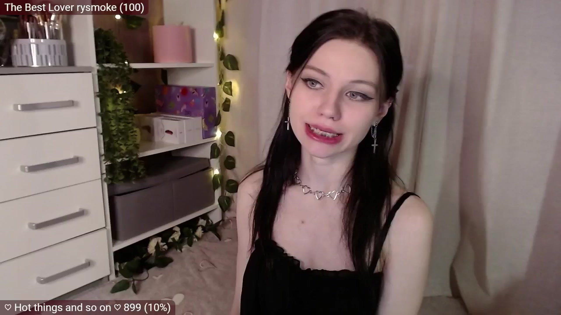 Gallery image thumbnail from JellyFox's myfreecams stream on, 02/24/2025, 06:21 image 6 of 20