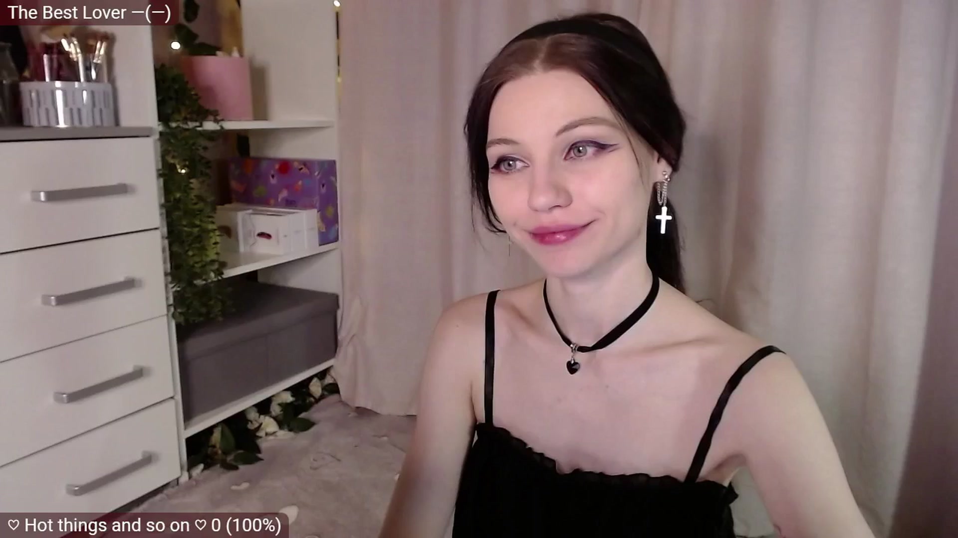 Gallery image thumbnail from JellyFox's myfreecams stream on, 03/21/2025, 05:43 image 4 of 20