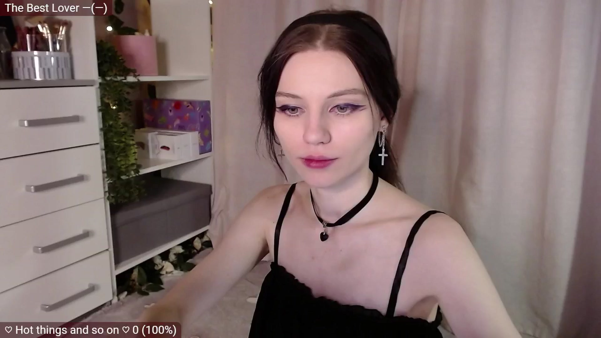 Gallery image thumbnail from JellyFox's myfreecams stream on, 03/21/2025, 05:43 image 11 of 20