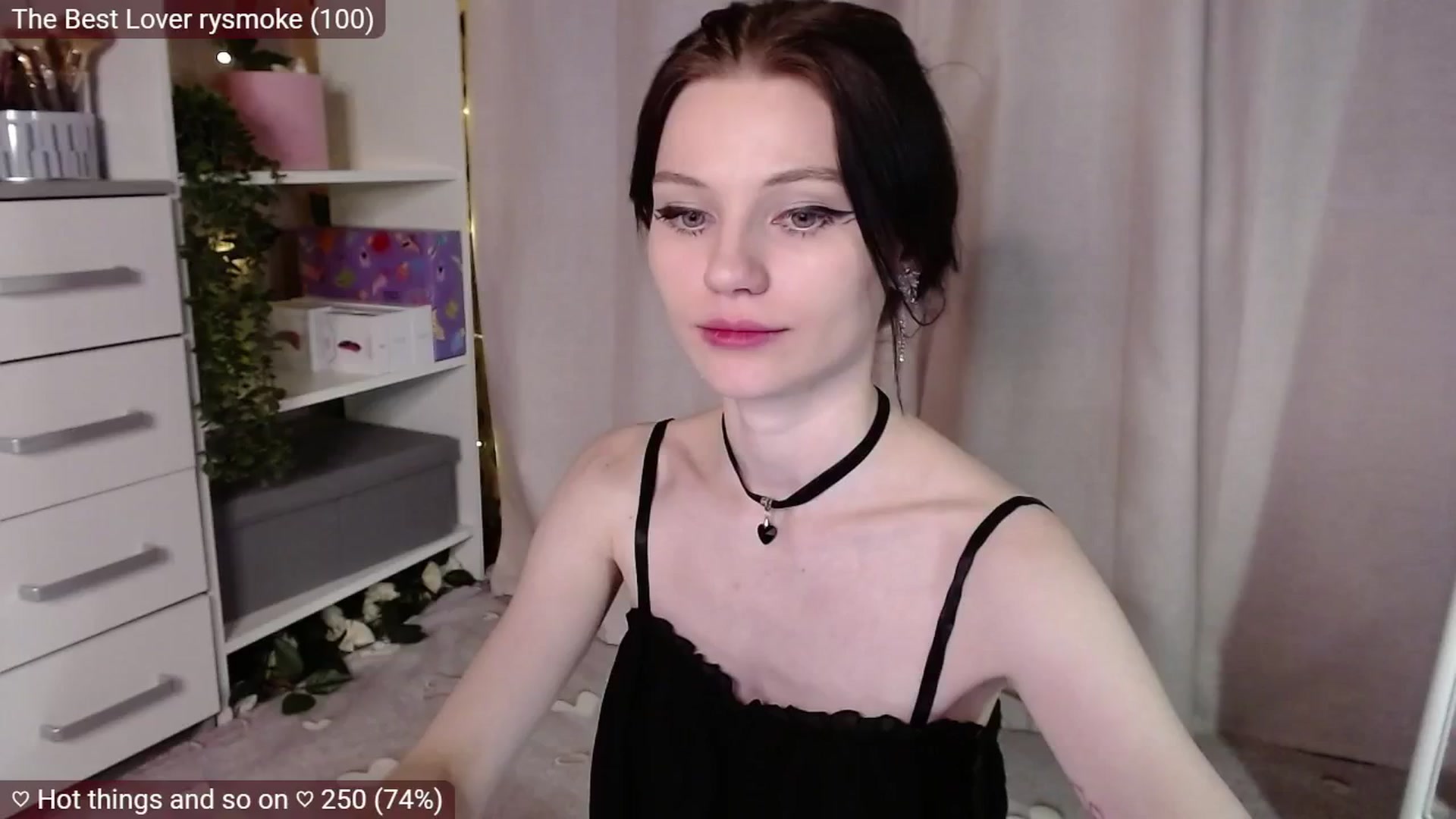 Gallery image thumbnail from JellyFox's myfreecams stream on, 03/26/2025, 05:20 image 19 of 20