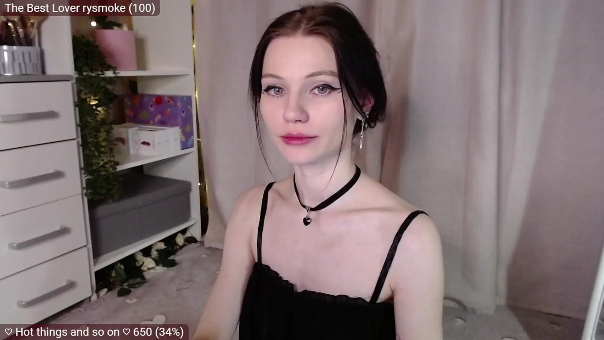 Gallery image thumbnail from JellyFox's myfreecams stream on, 03/26/2025, 05:20 image 10 of 20