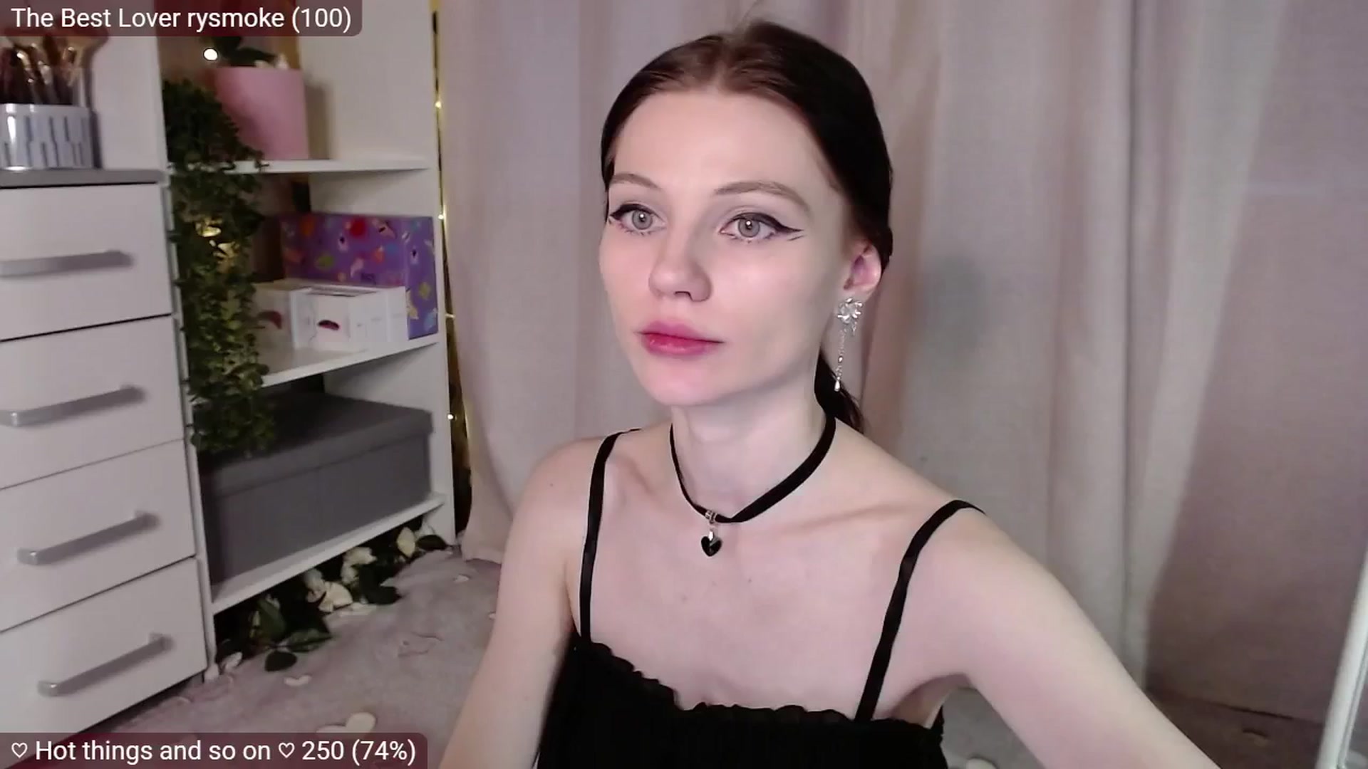 Gallery image thumbnail from JellyFox's myfreecams stream on, 03/26/2025, 05:52 image 10 of 20