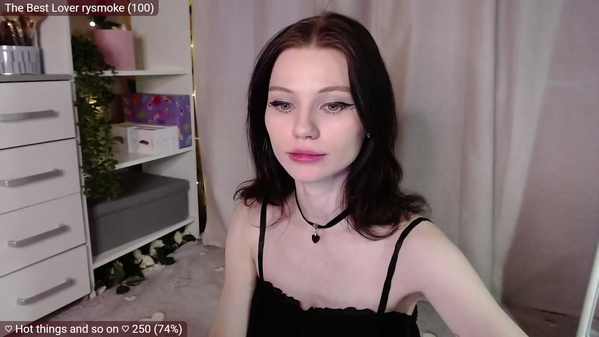 Gallery image thumbnail from JellyFox's myfreecams stream on, 03/26/2025, 05:52 image 13 of 20