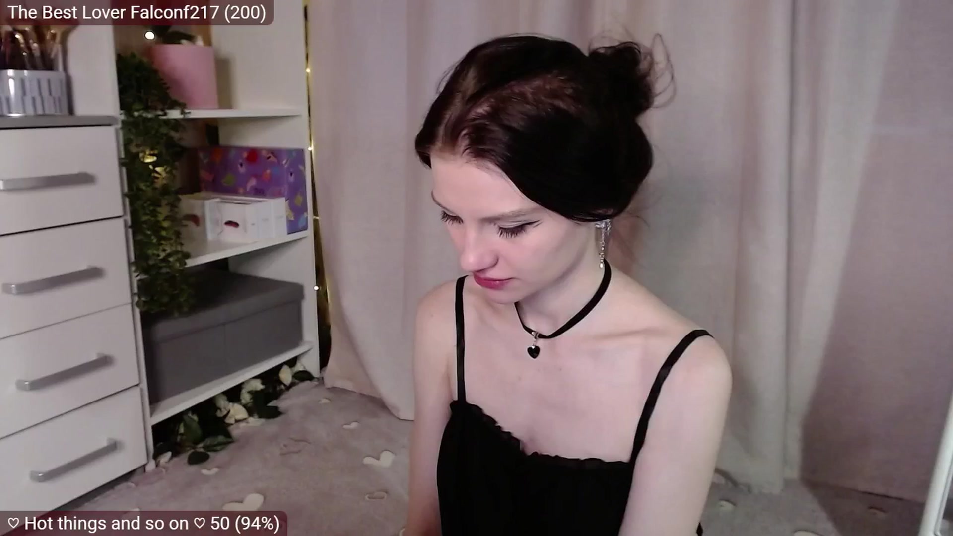 Gallery image thumbnail from JellyFox's myfreecams stream on, 03/26/2025, 06:55 image 16 of 20