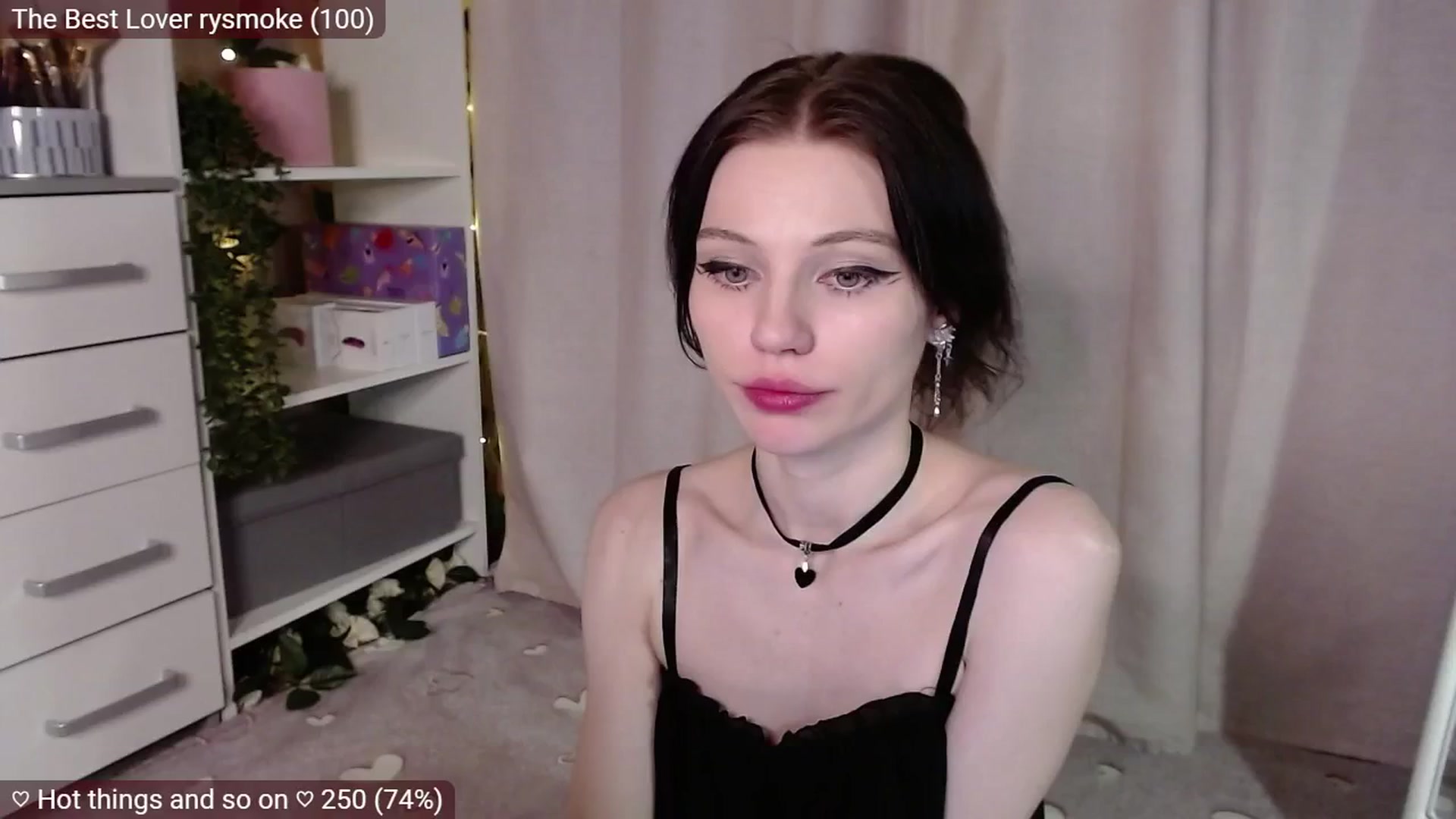 Gallery image thumbnail from JellyFox's myfreecams stream on, 03/26/2025, 06:55 image 2 of 20