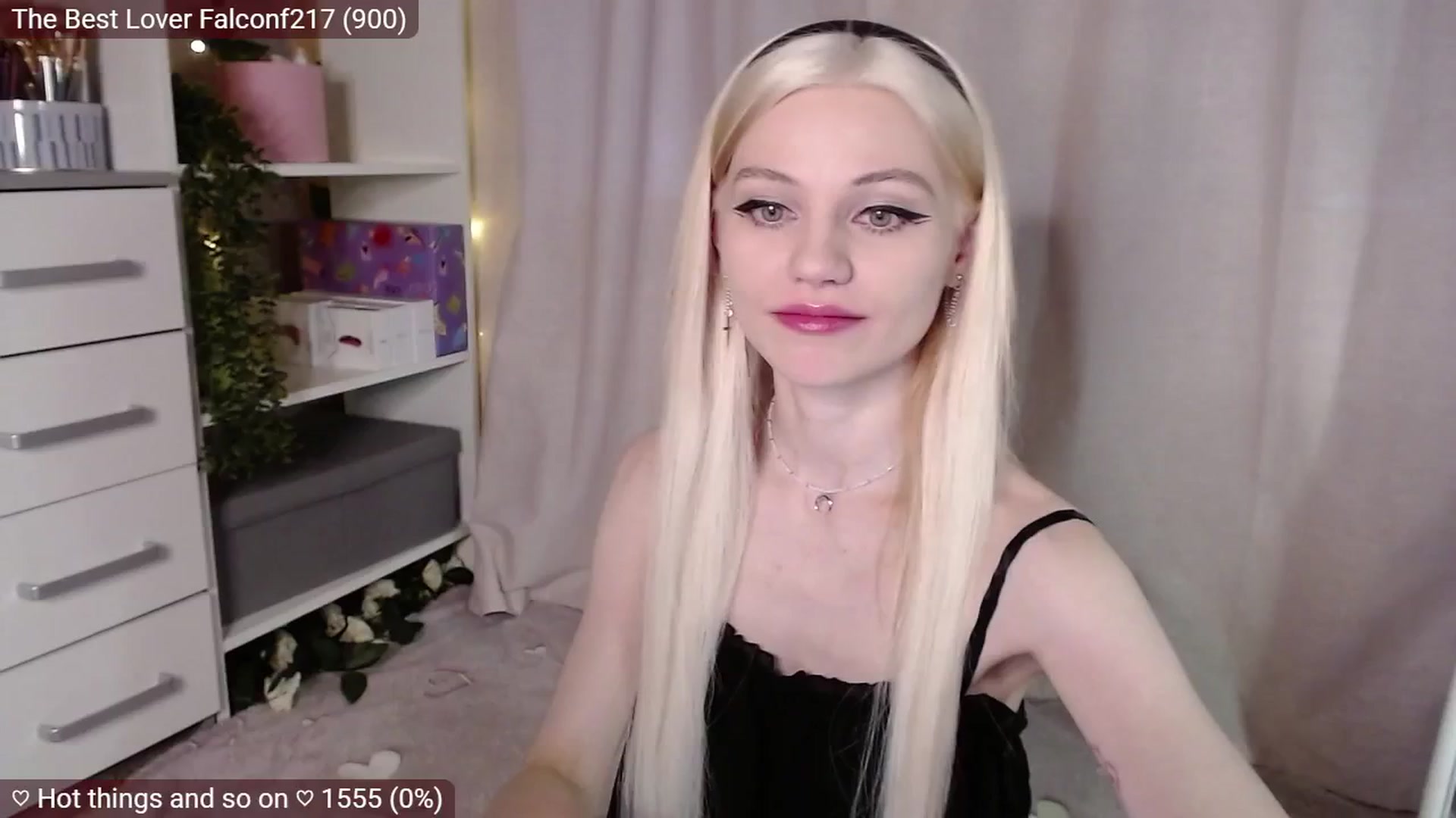 Gallery image thumbnail from JellyFox's myfreecams stream on, 03/31/2025, 06:47 image 7 of 20