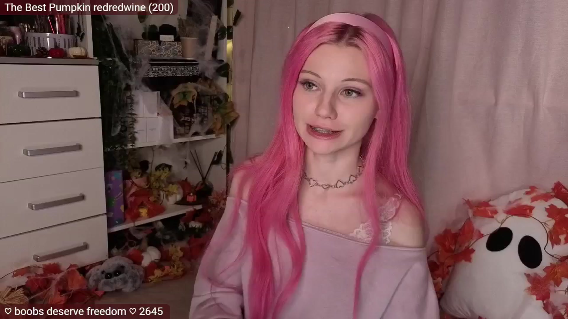 Gallery image thumbnail from JellyFox's myfreecams stream on, 11/04/2025, 04:10 image 17 of 20