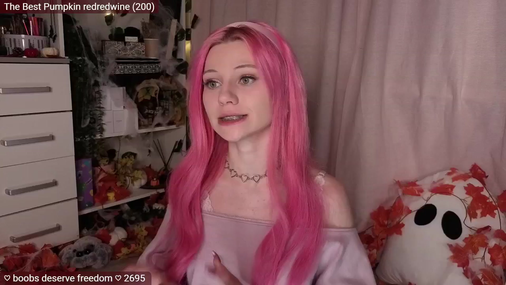 Gallery image thumbnail from JellyFox's myfreecams stream on, 11/04/2025, 04:10 image 3 of 20