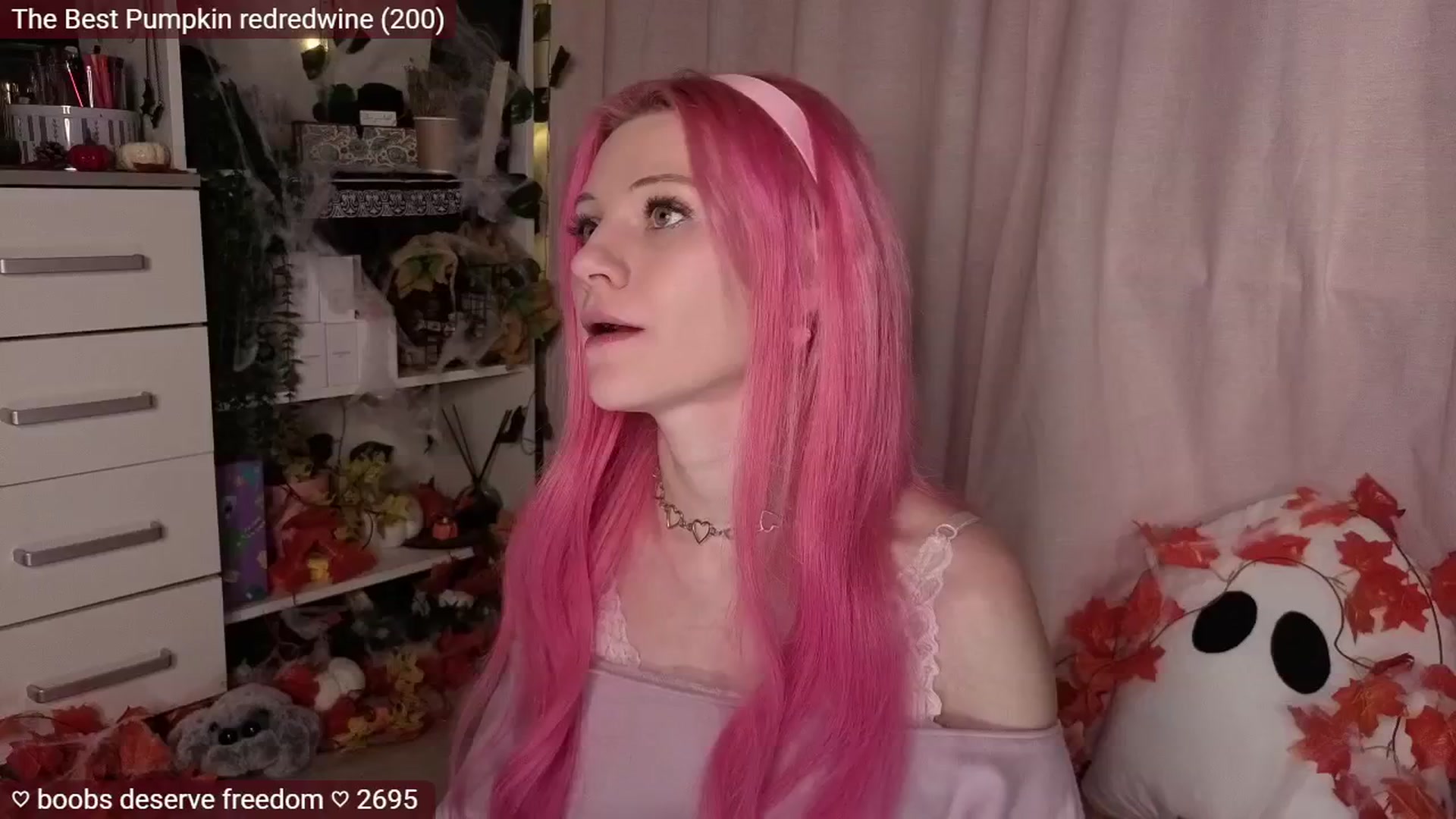 Gallery image thumbnail from JellyFox's myfreecams stream on, 11/04/2025, 04:10 image 8 of 20
