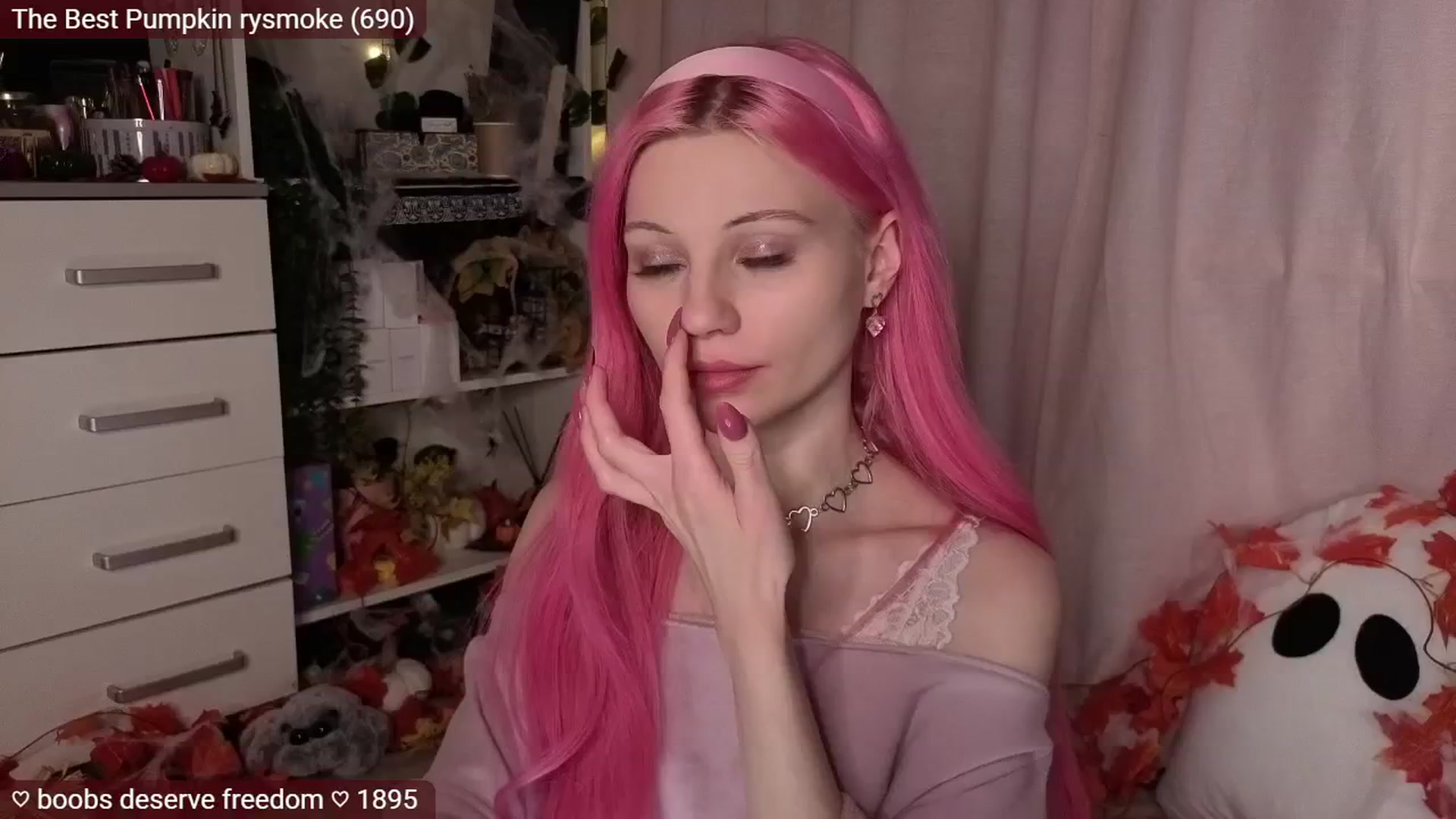 Gallery image thumbnail from JellyFox's myfreecams stream on, 11/04/2025, 06:35 image 11 of 20