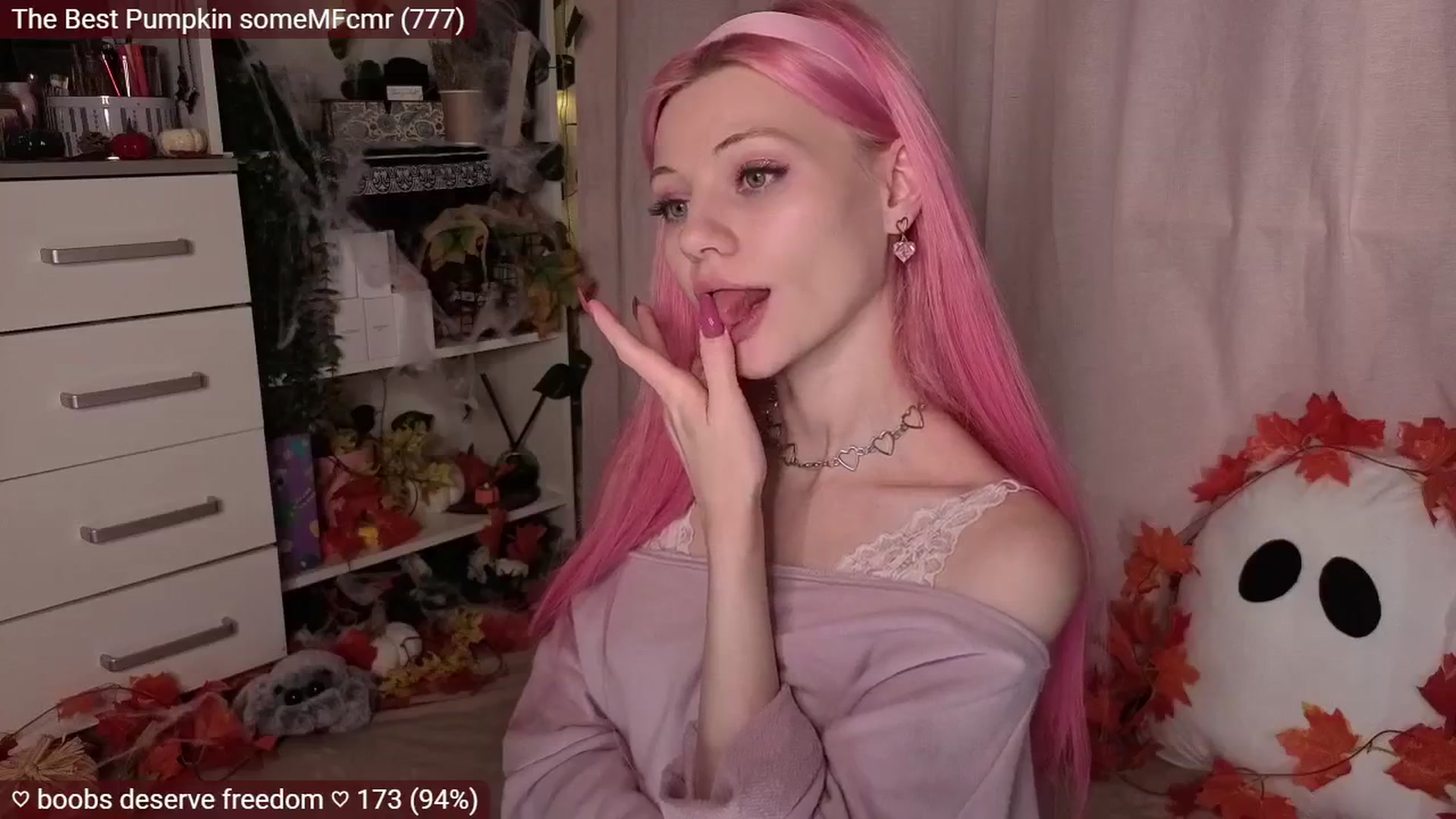 Gallery image thumbnail from JellyFox's myfreecams stream on, 11/05/2025, 08:14 image 7 of 20