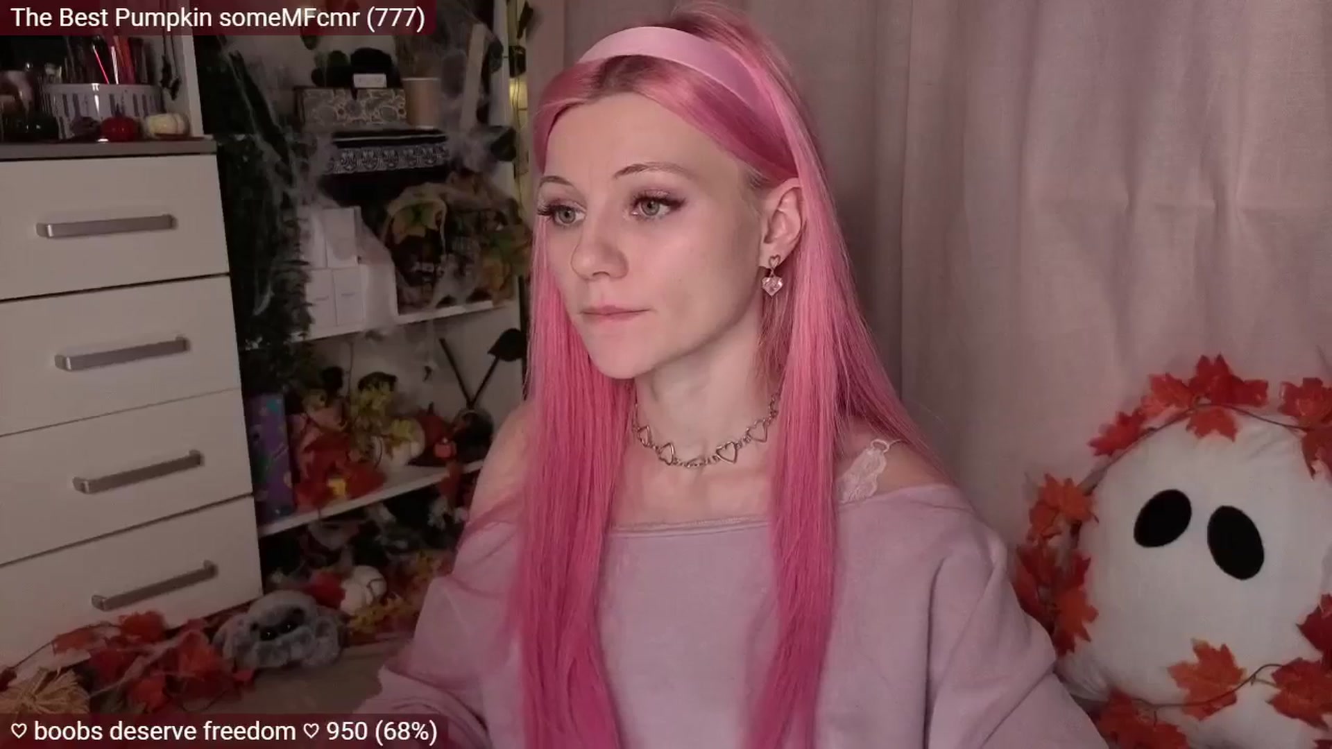 Gallery image thumbnail from JellyFox's myfreecams stream on, 11/05/2025, 08:14 image 5 of 20