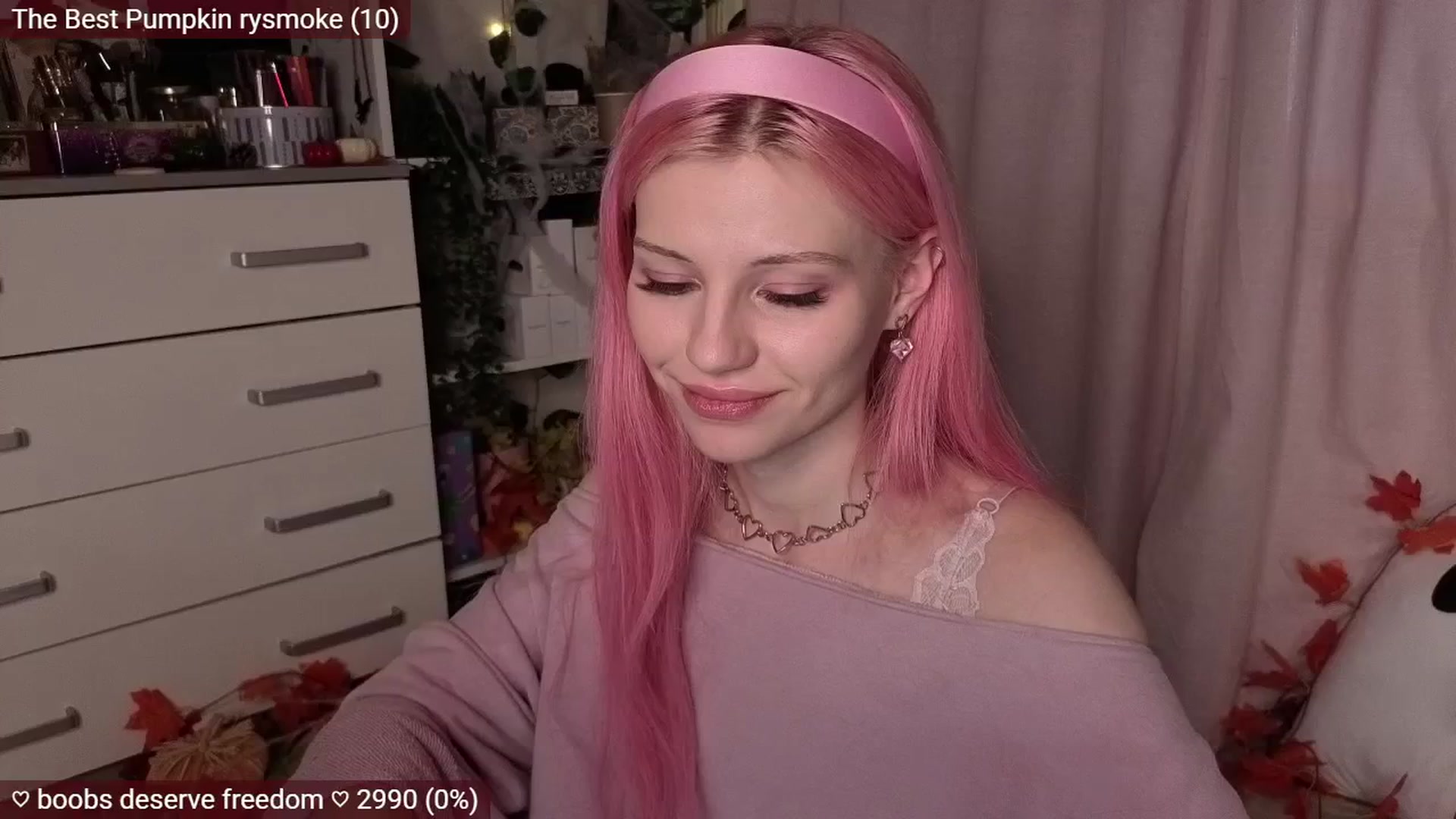 Gallery image thumbnail from JellyFox's myfreecams stream on, 11/08/2025, 07:36 image 5 of 20