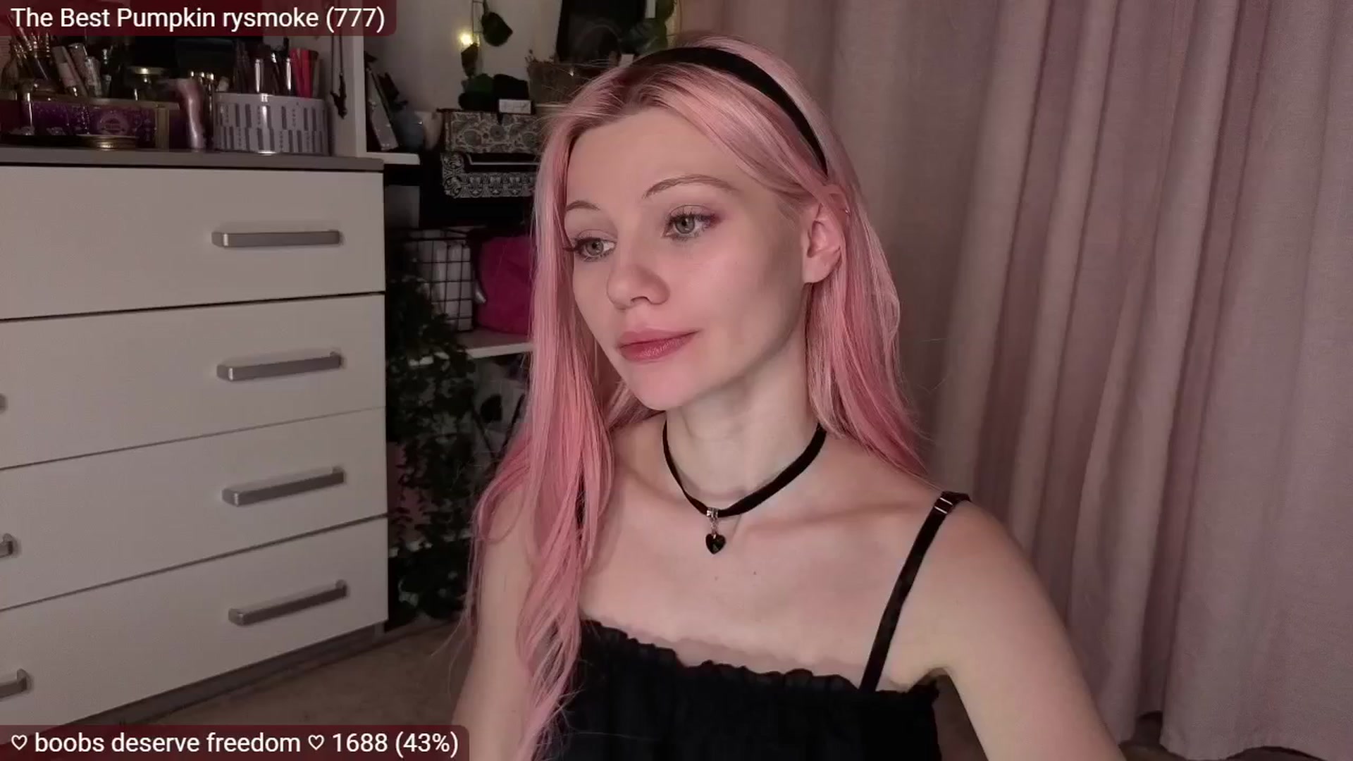 Gallery image thumbnail from JellyFox's myfreecams stream on, 11/14/2025, 05:31 image 6 of 20