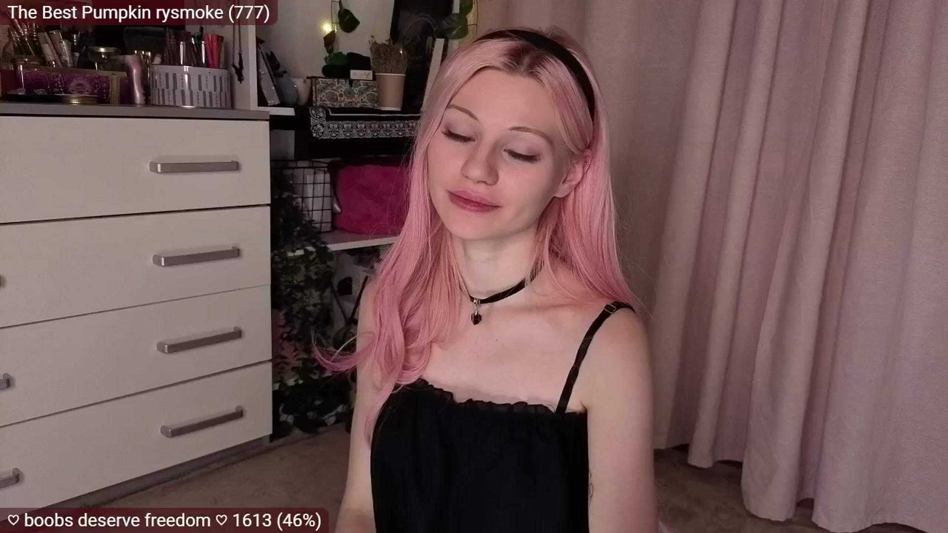 Gallery image thumbnail from JellyFox's myfreecams stream on, 11/14/2025, 05:31 image 19 of 20