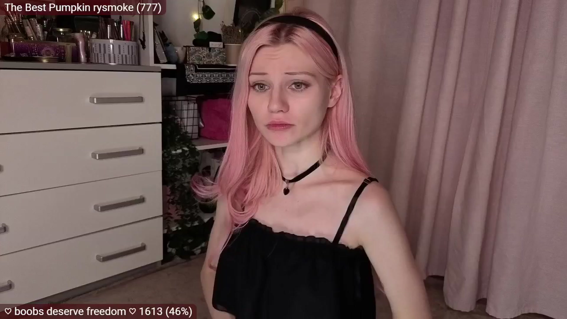 Gallery image thumbnail from JellyFox's myfreecams stream on, 11/14/2025, 05:31 image 17 of 20
