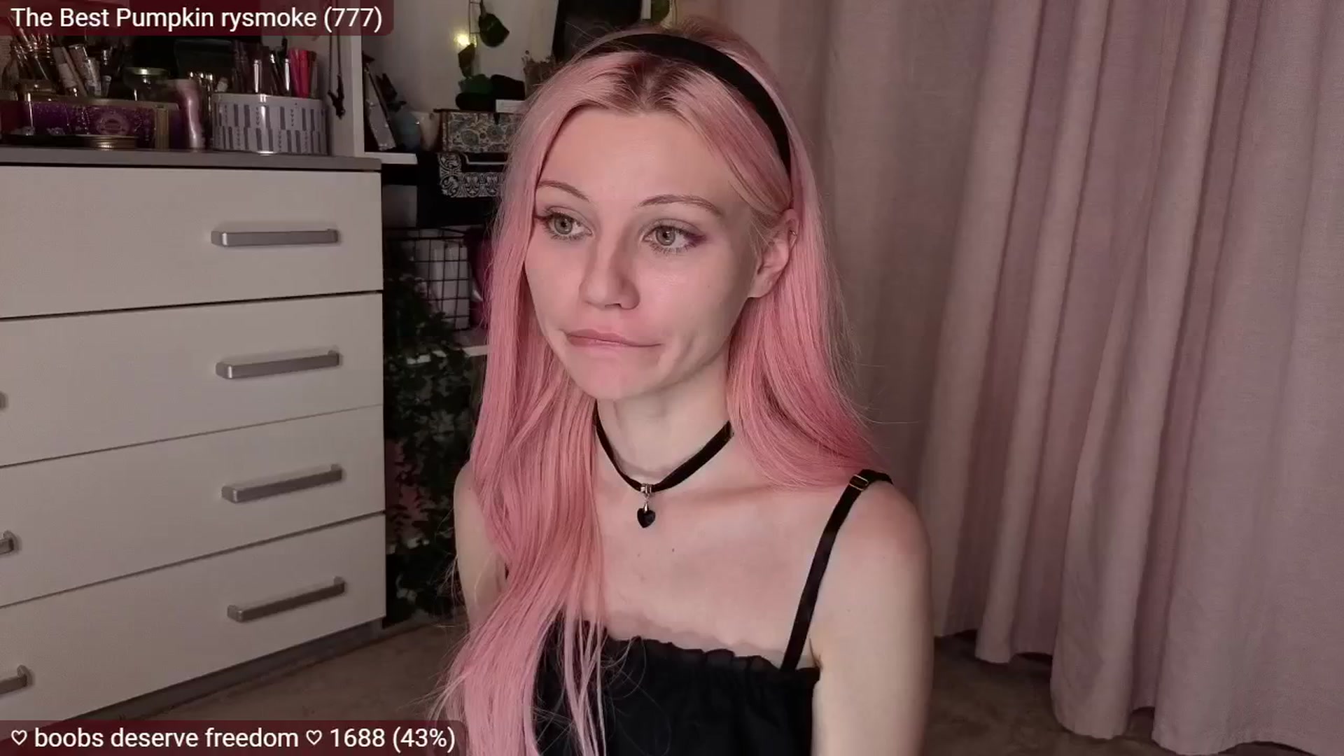 Gallery image thumbnail from JellyFox's myfreecams stream on, 11/14/2025, 05:31 image 3 of 20