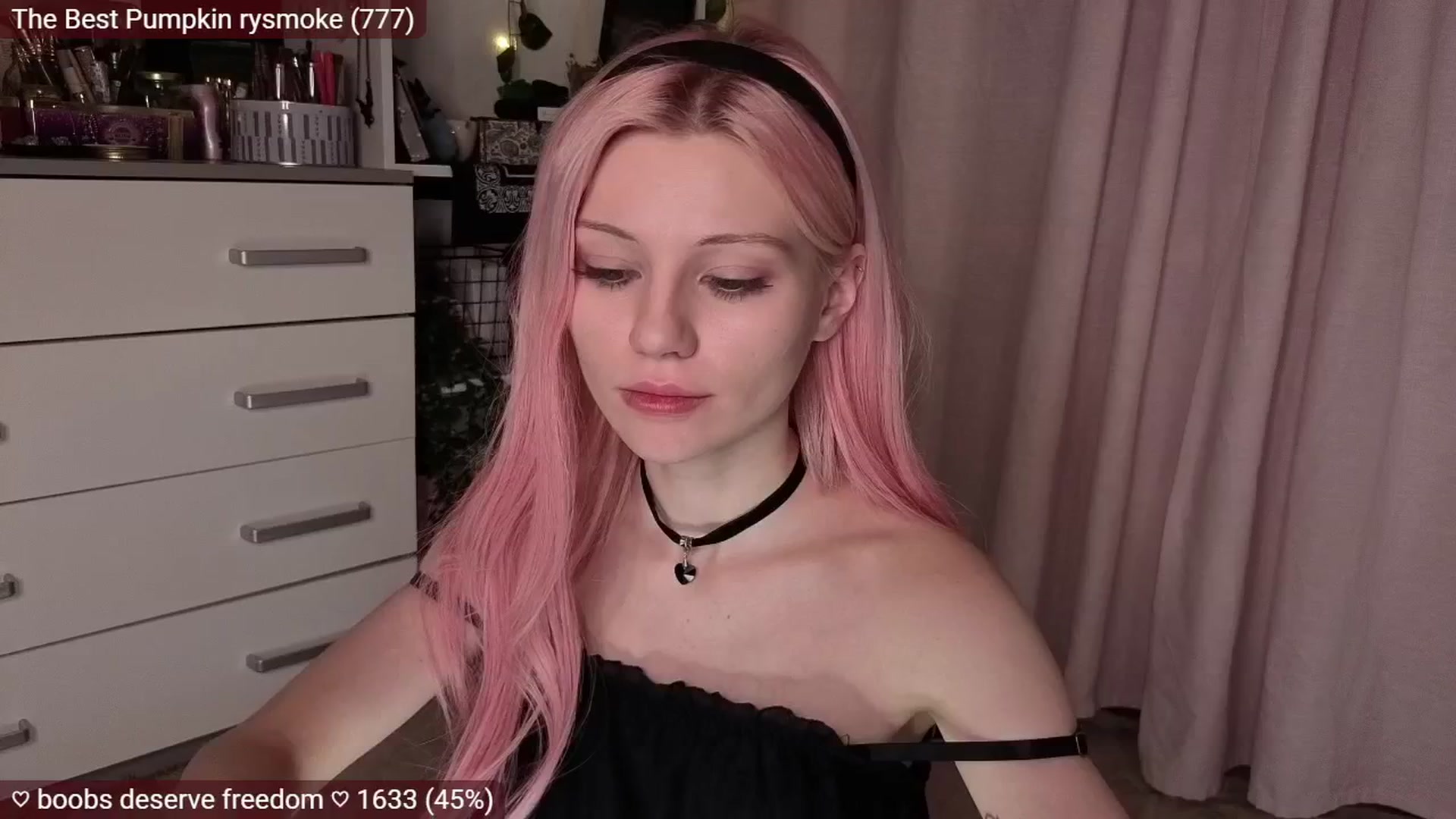 Gallery image thumbnail from JellyFox's myfreecams stream on, 11/14/2025, 05:31 image 14 of 20