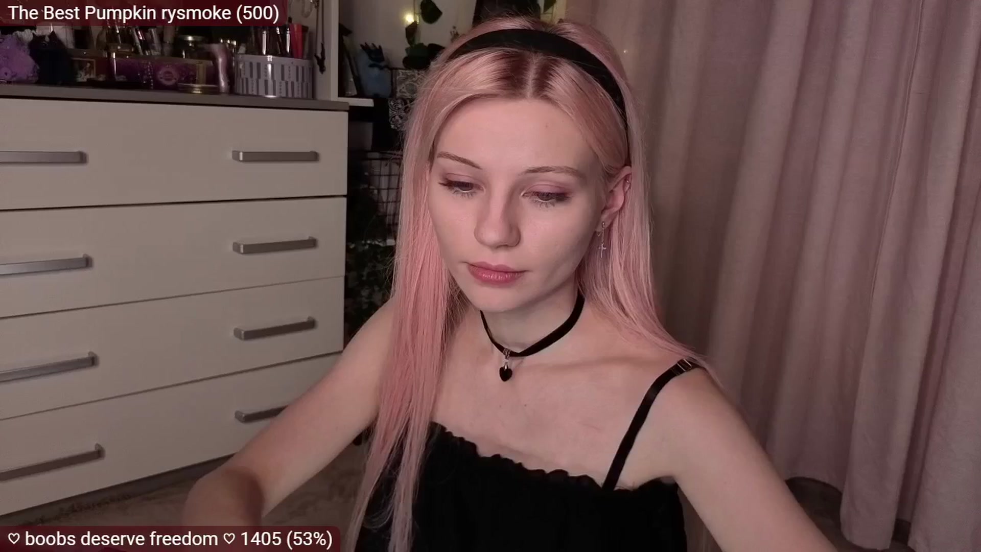 Gallery image thumbnail from JellyFox's myfreecams stream on, 11/17/2025, 05:20 image 9 of 20