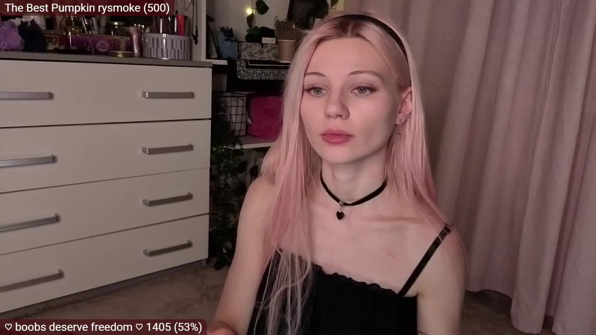 Gallery image thumbnail from JellyFox's myfreecams stream on, 11/17/2025, 05:20 image 6 of 20