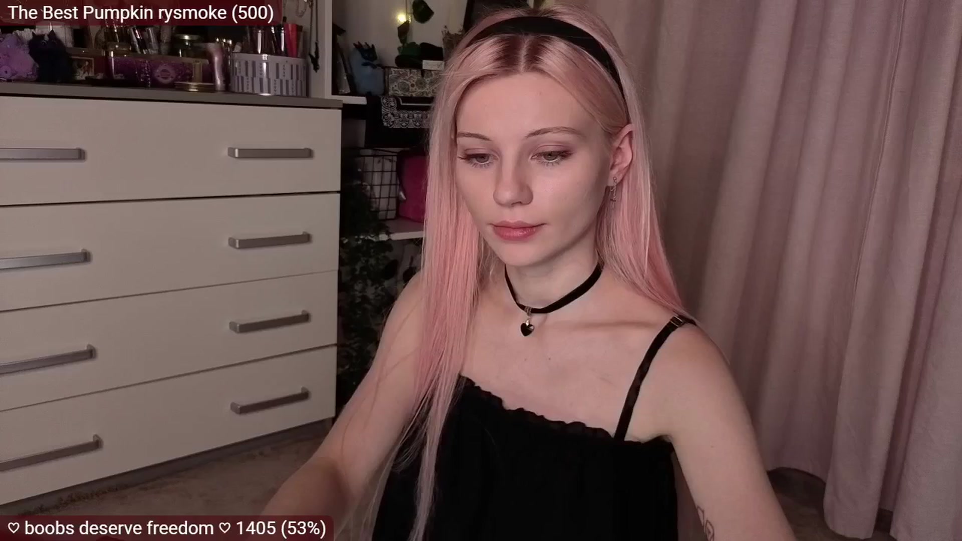 Gallery image thumbnail from JellyFox's myfreecams stream on, 11/17/2025, 05:20 image 13 of 20