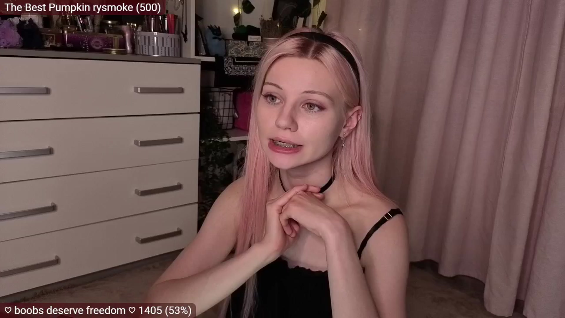 Gallery image thumbnail from JellyFox's myfreecams stream on, 11/17/2025, 05:20 image 10 of 20